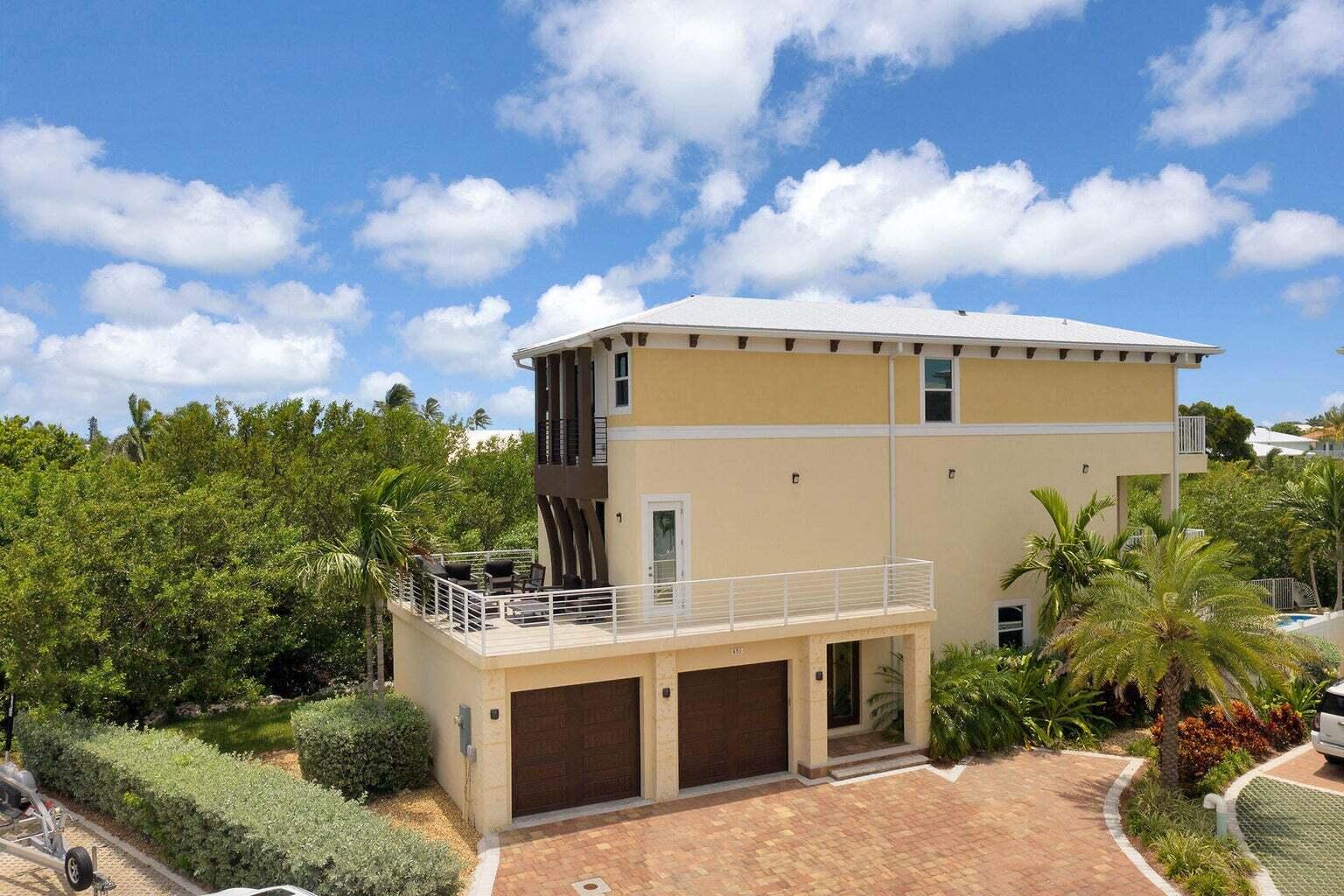451 Sombrero Beach Road Property Photo