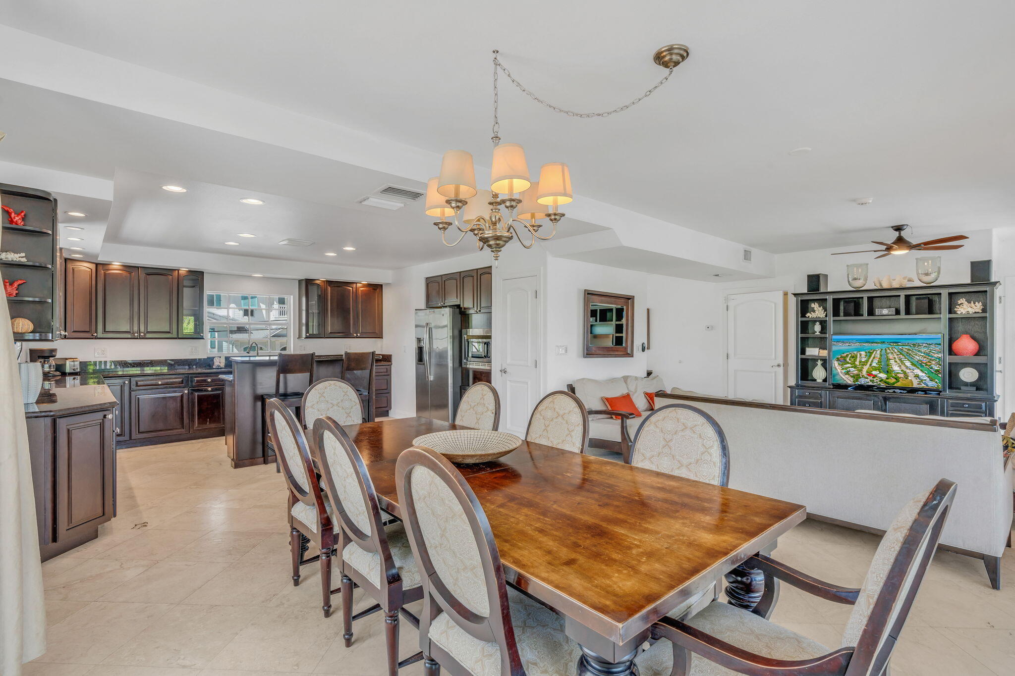 1330 Coury Drive Property Photo 8