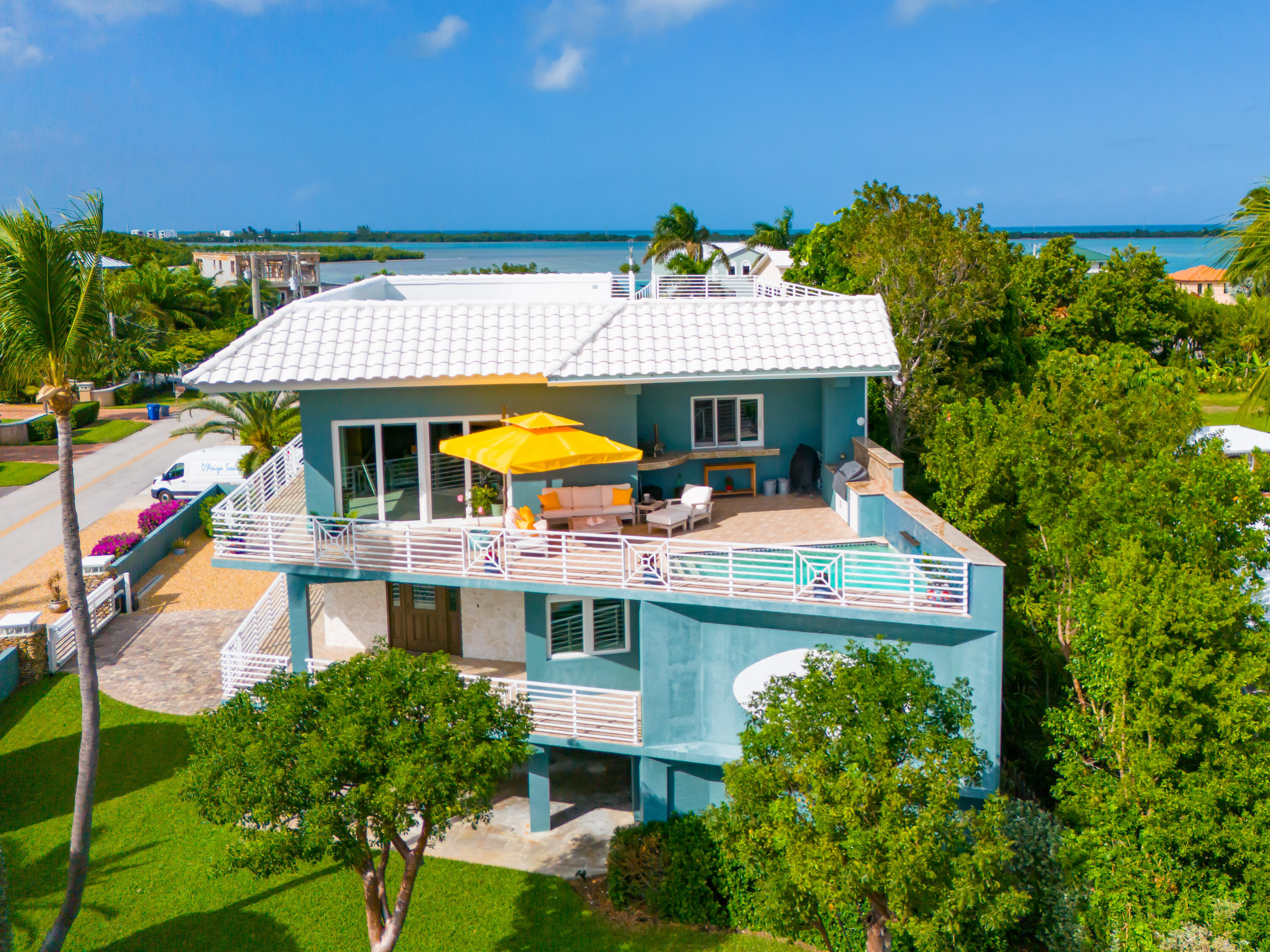 201 Nautilus Street Property Photo 1