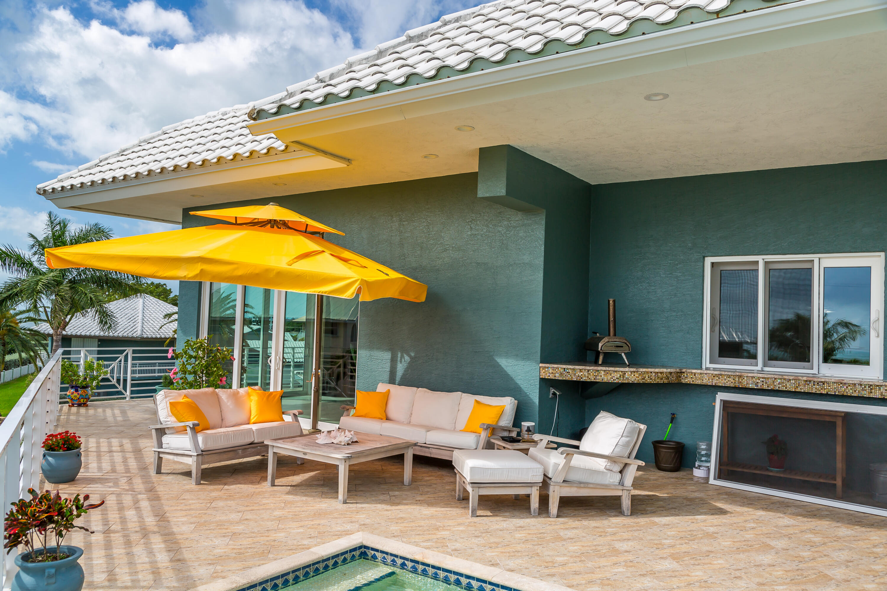 201 Nautilus Street Property Photo 8