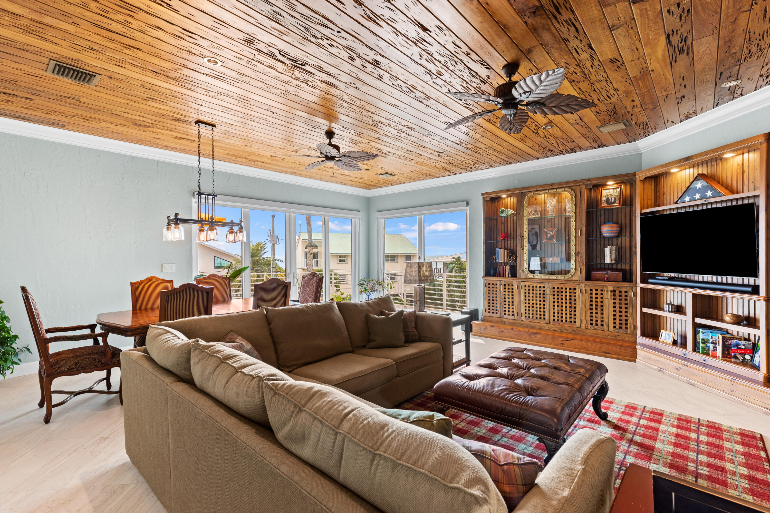 201 Nautilus Street Property Photo 12