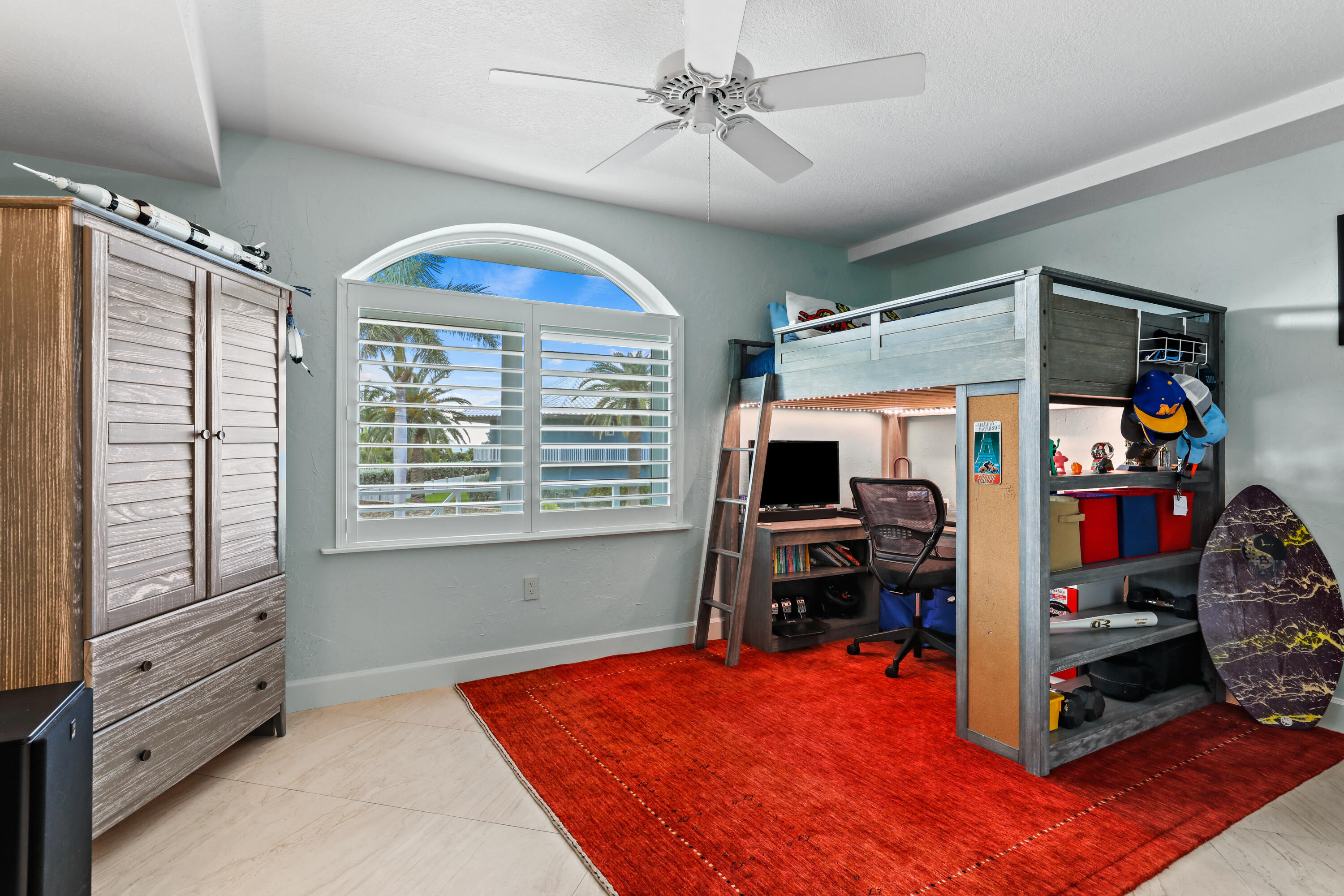 201 Nautilus Street Property Photo 30