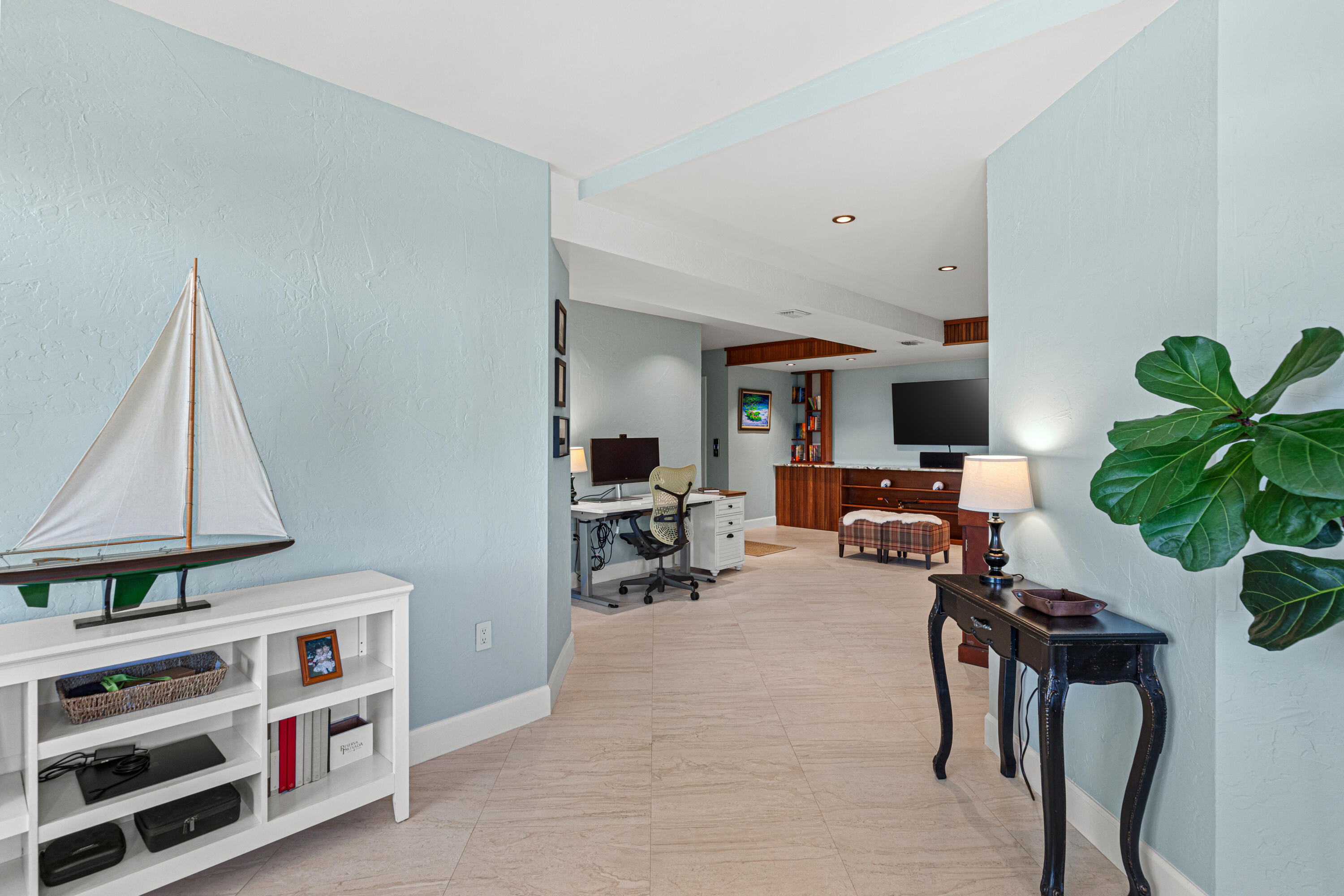 201 Nautilus Street Property Photo 34
