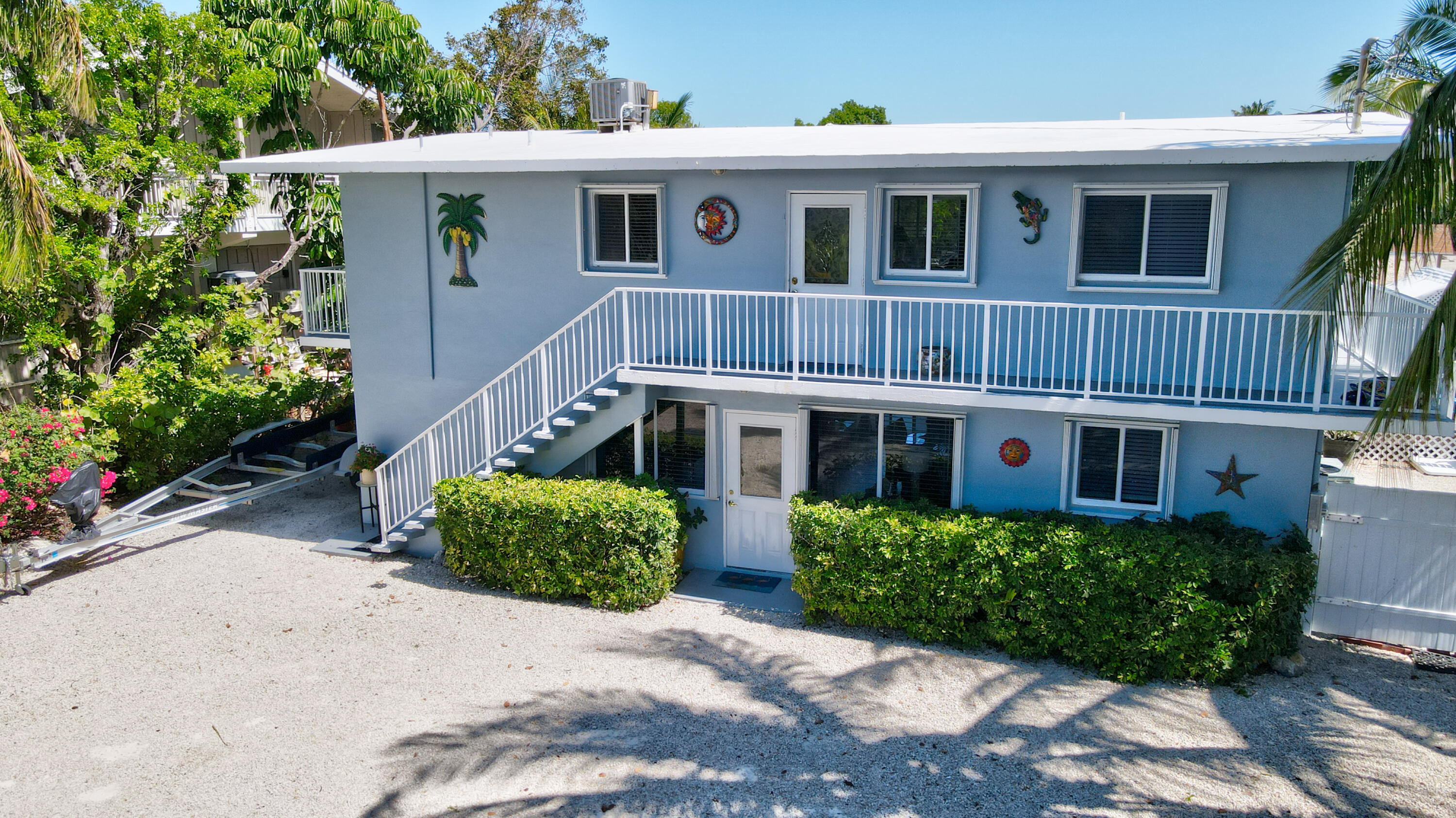 130 Plantation Avenue, Upper Property Photo 2