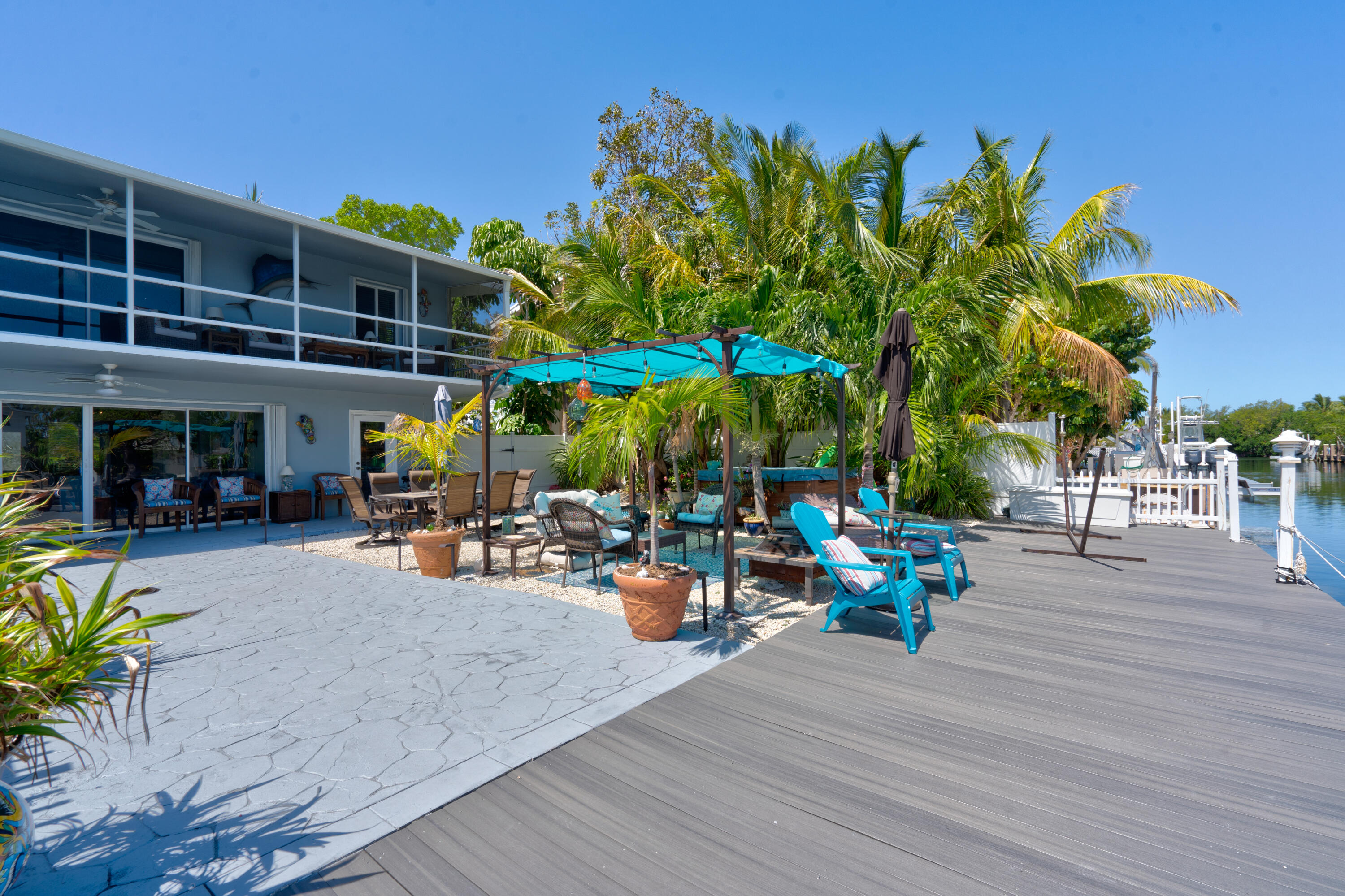 130 Plantation Avenue, Upper Property Photo 15