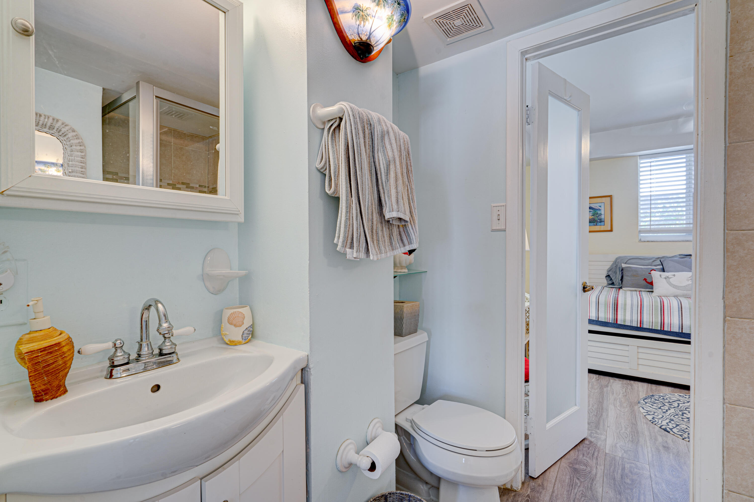 130 Plantation Avenue, Upper Property Photo 29