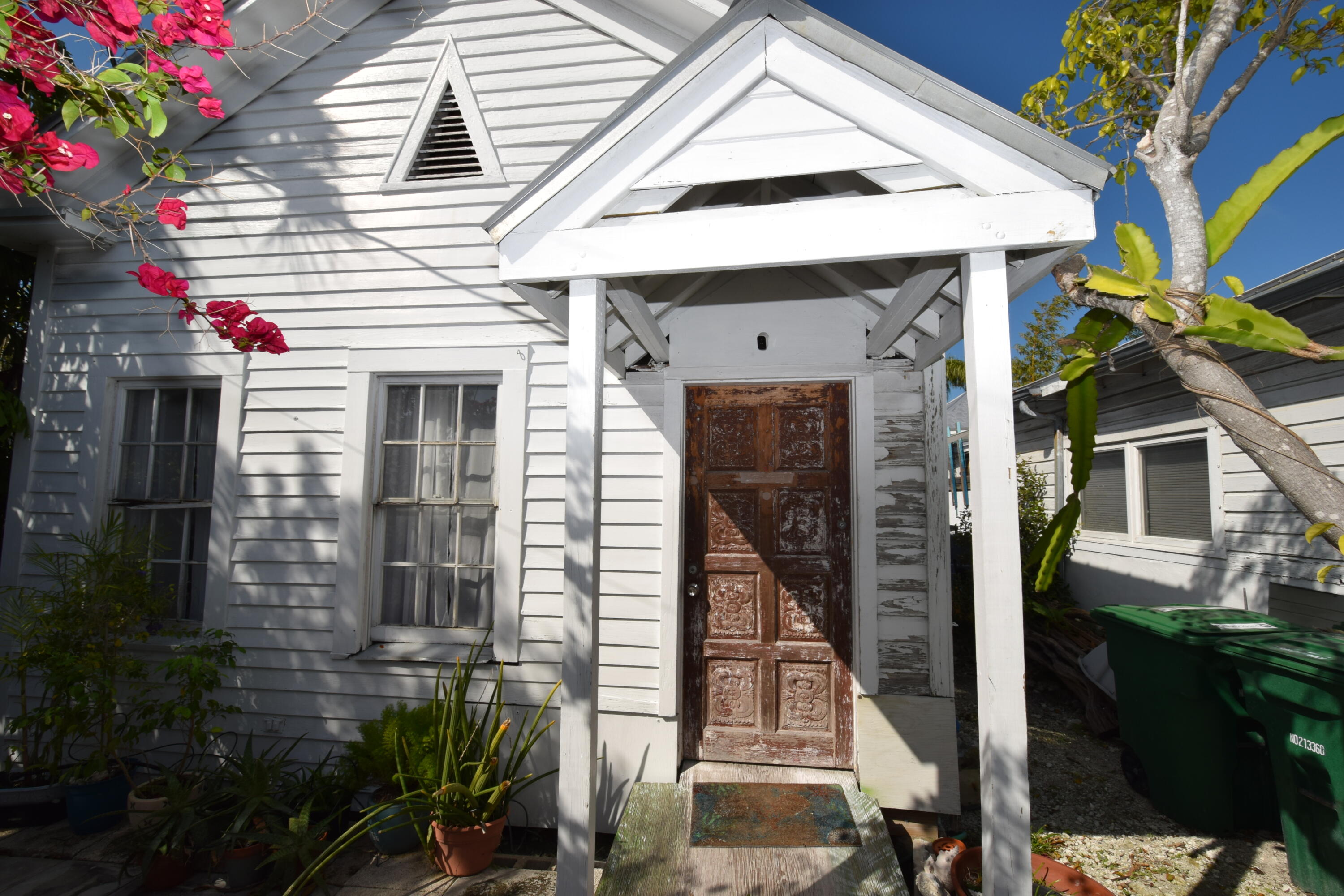 1102 Whitehead Street Property Photo 3