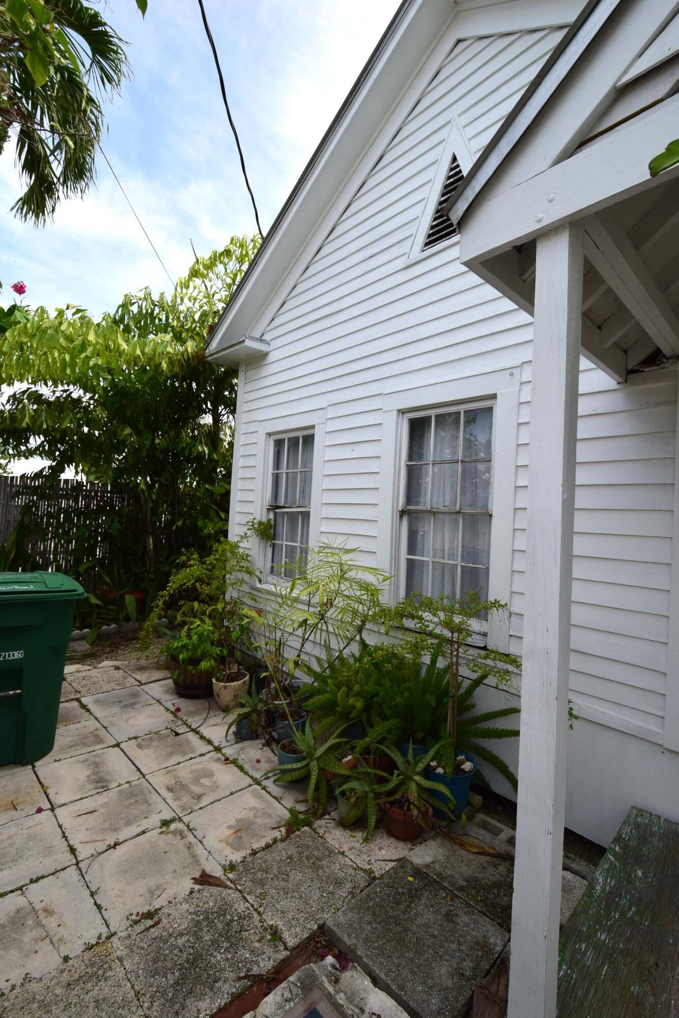 1102 Whitehead Street Property Photo 12