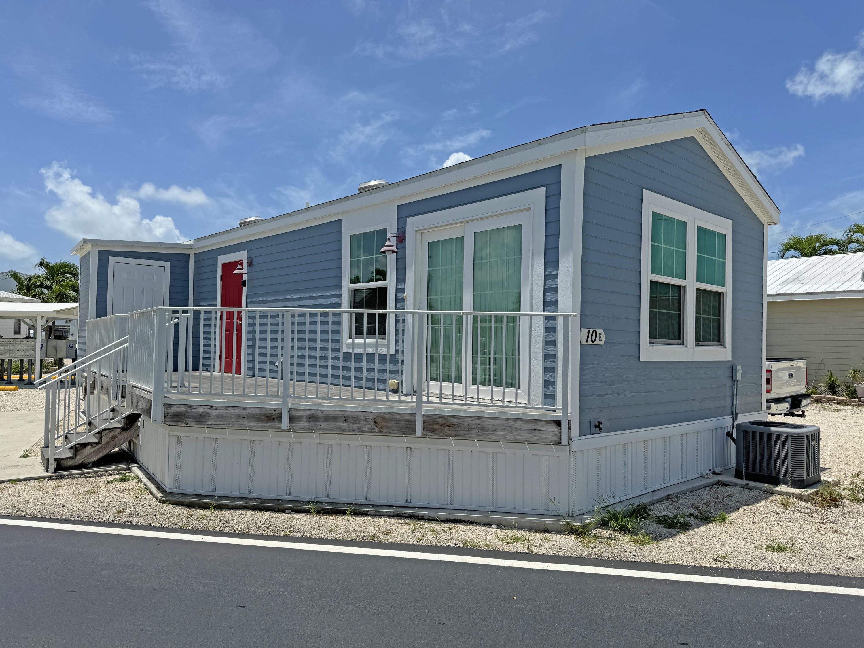 6099 Overseas Highway, 10e Property Photo 1