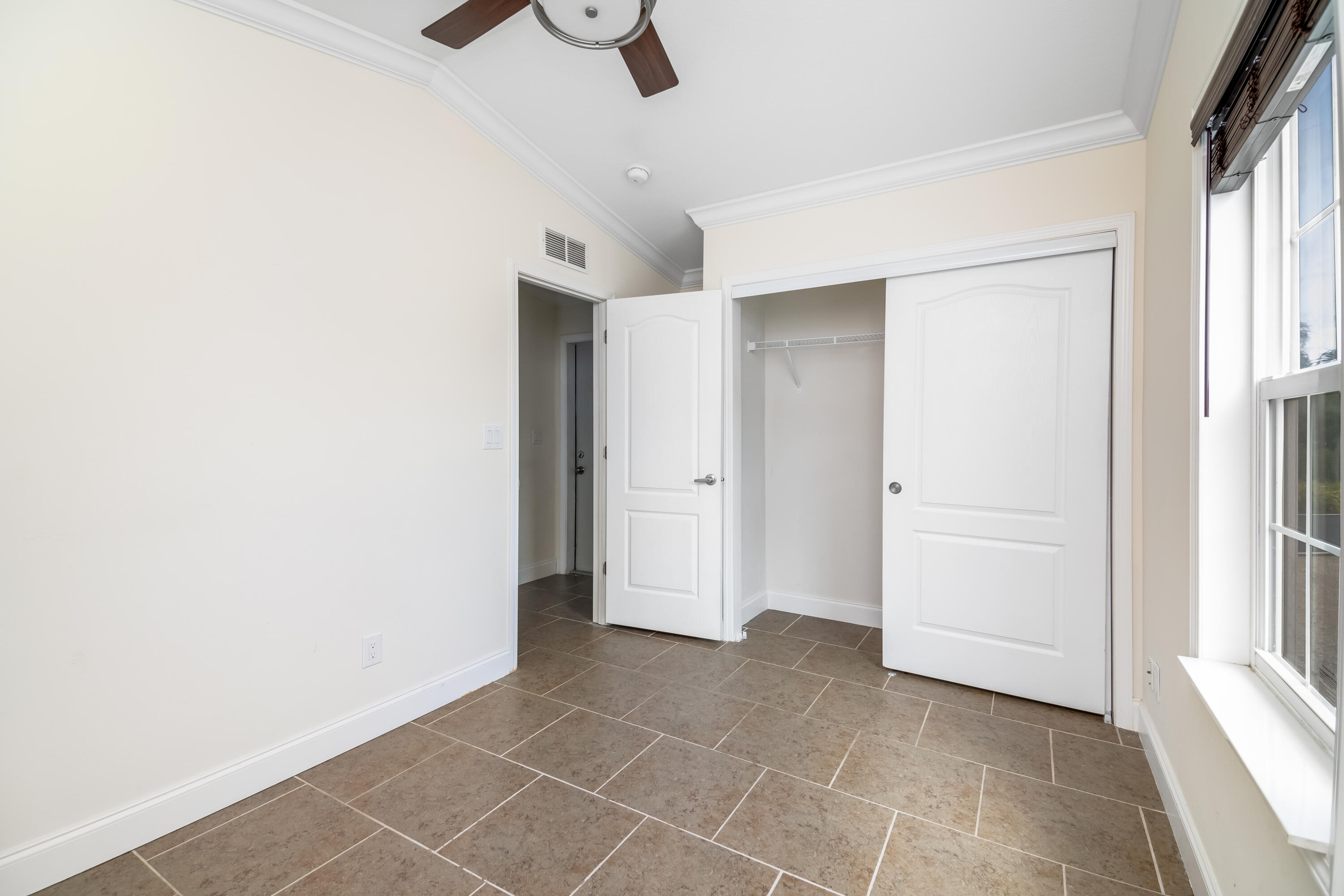 6099 Overseas Highway, 10e Property Photo 23