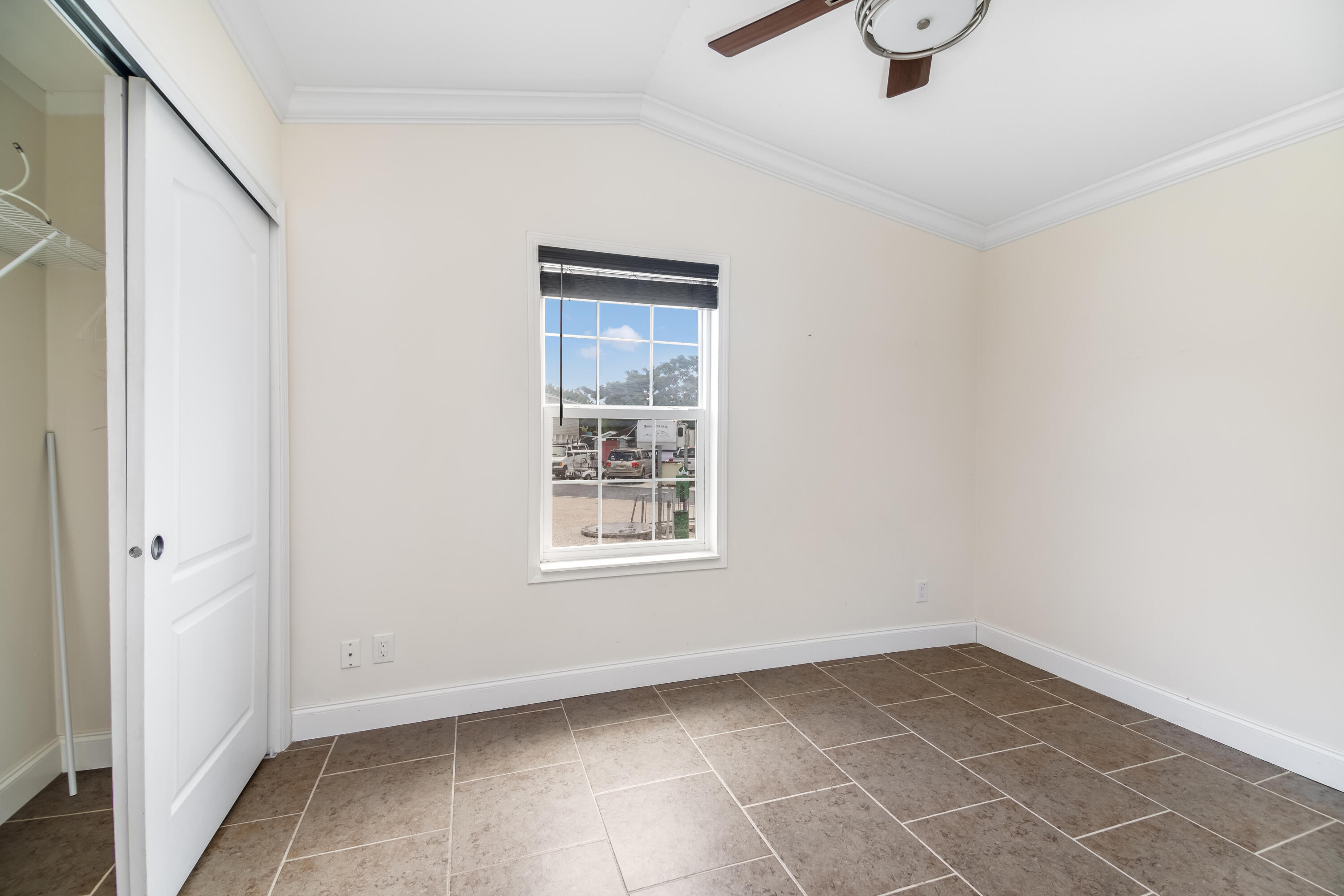 6099 Overseas Highway, 10e Property Photo 24