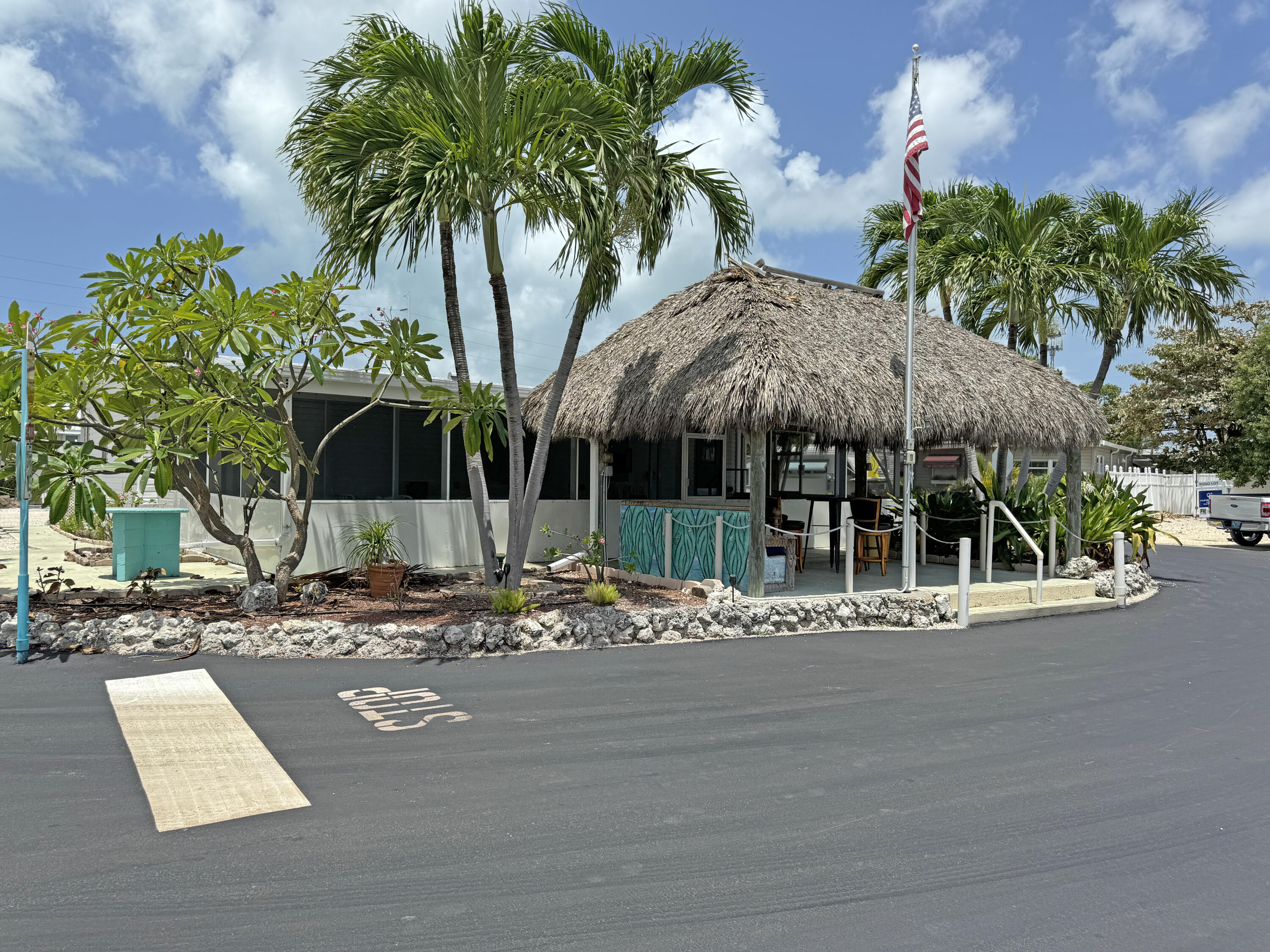 6099 Overseas Highway, 10e Property Photo 31