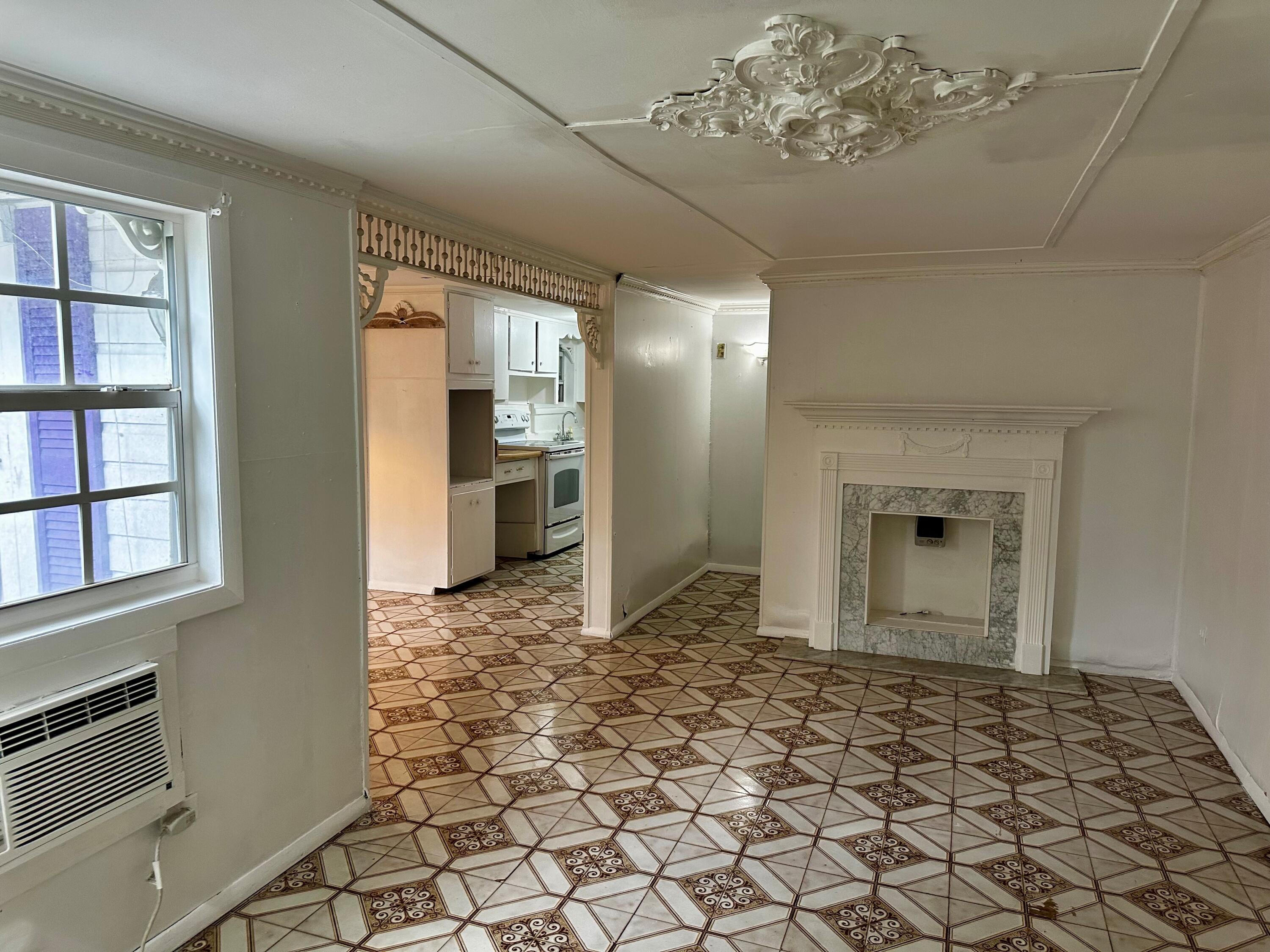 1304 Elizabeth Street Property Photo 7