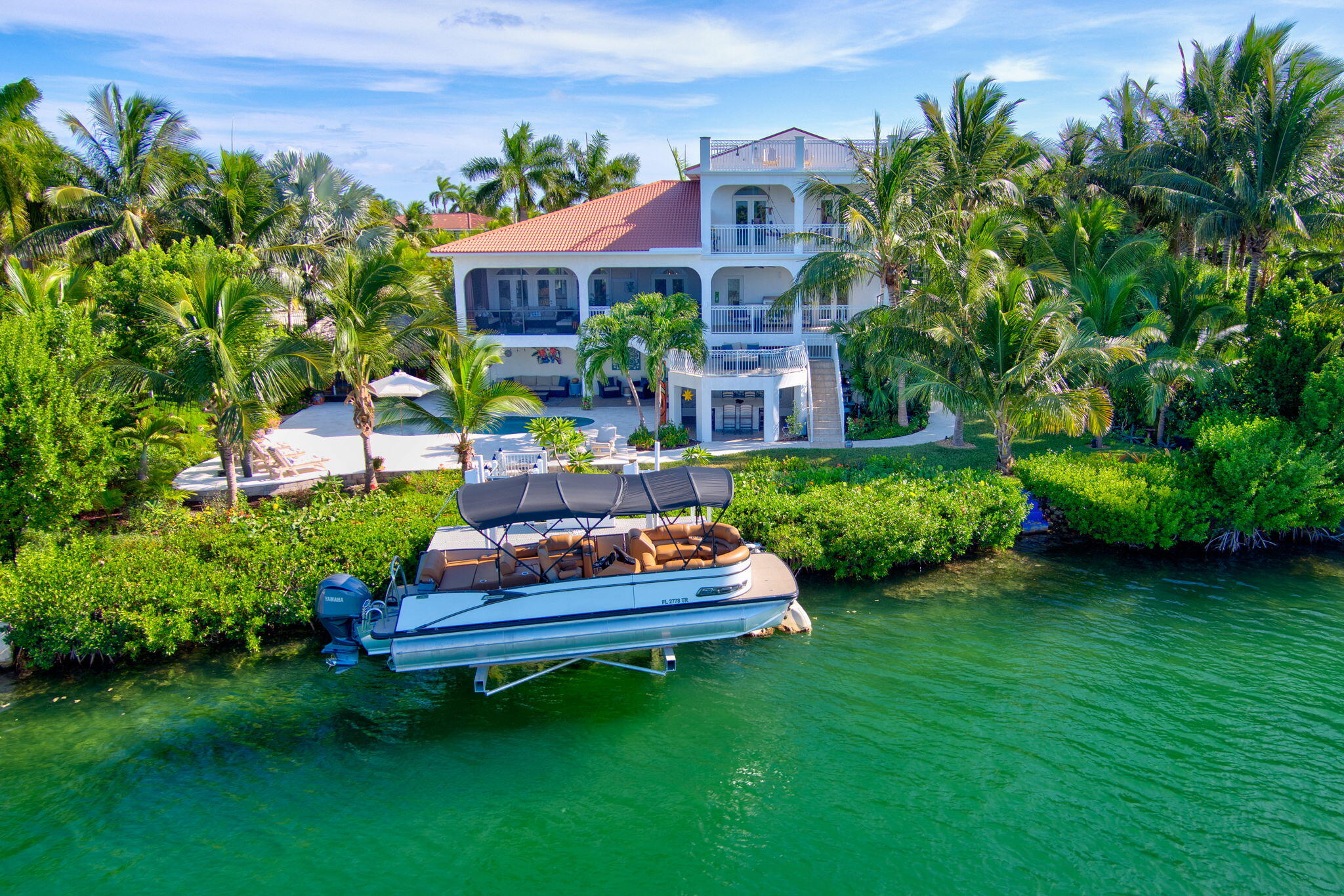 16705 Tamarind Road Property Photo 8