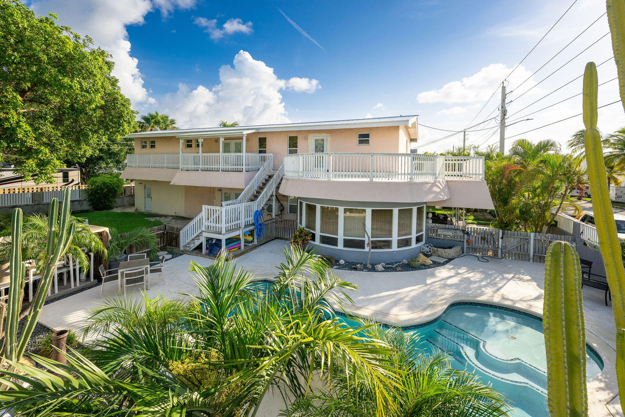 1229 5th Street Property Photo 1