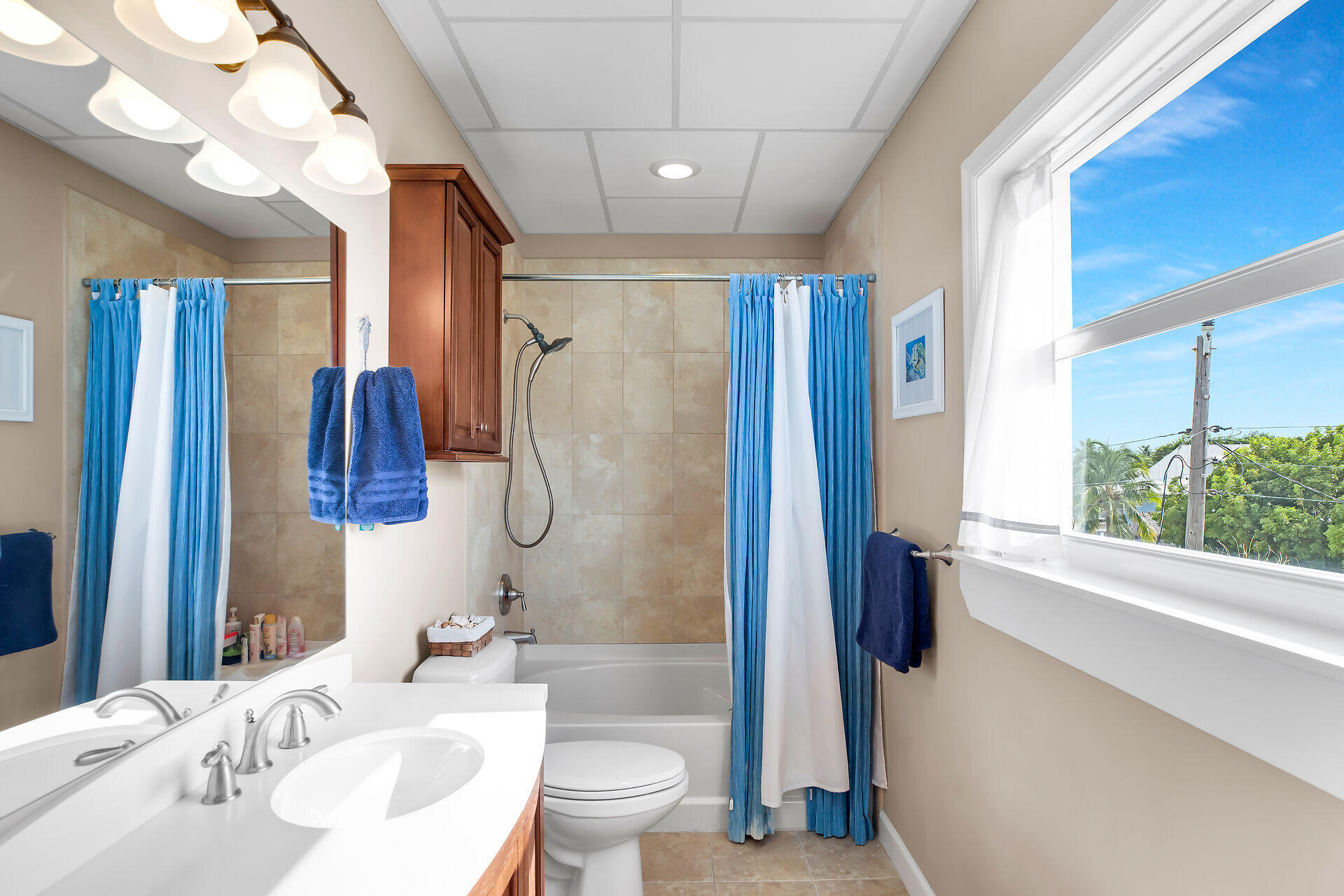 110 Dove Creek Drive Property Photo 32