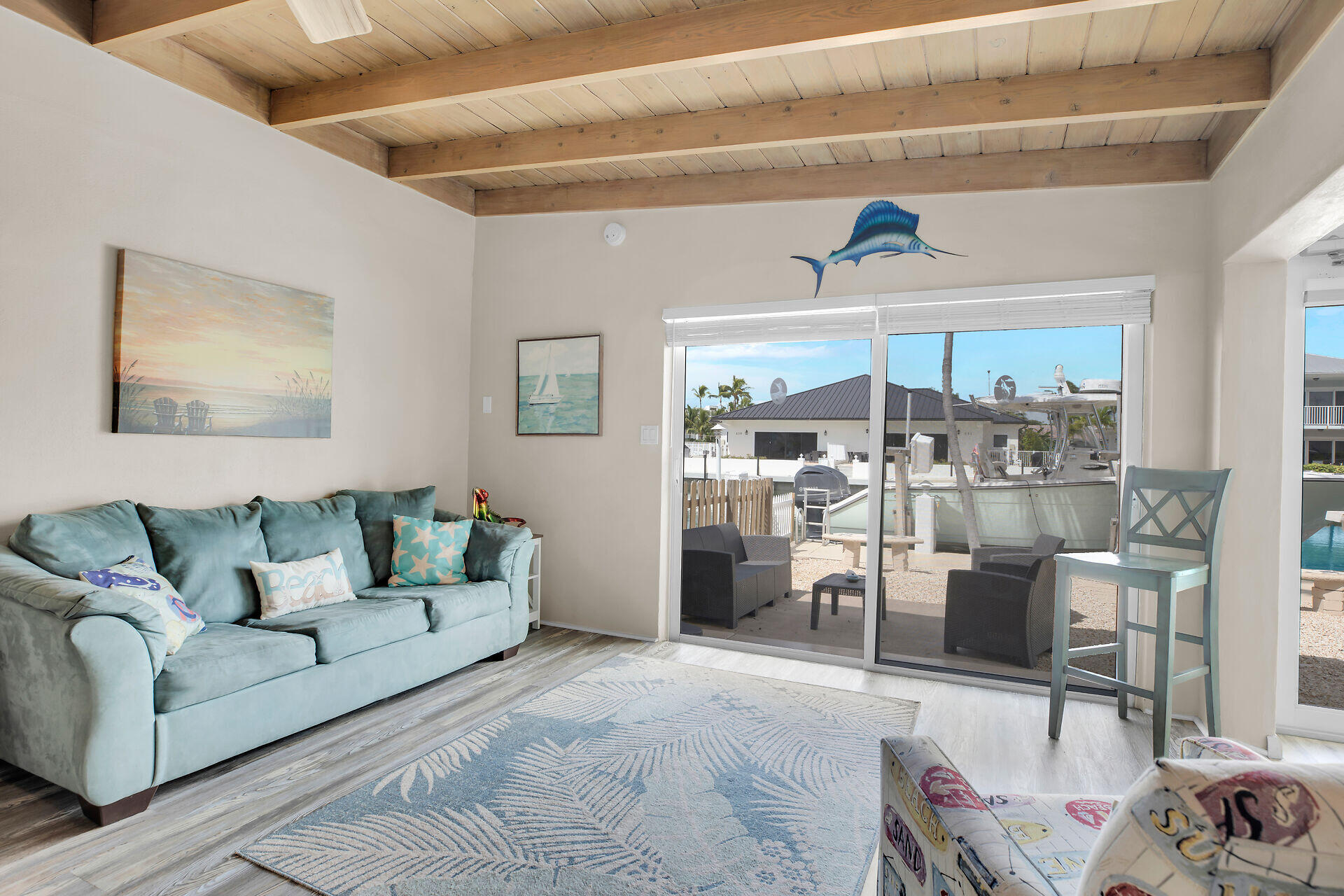 211 5th Street Property Photo 4