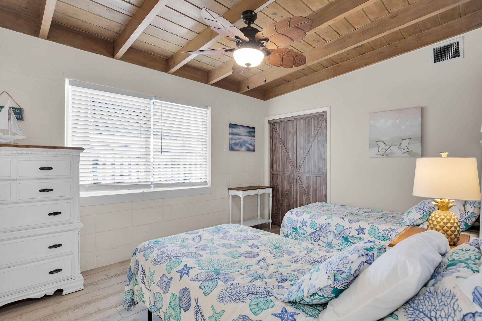 211 5th Street Property Photo 10