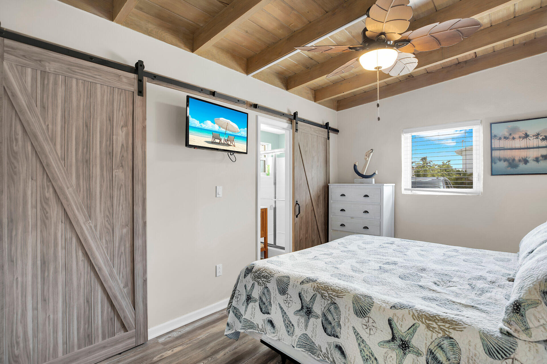 211 5th Street Property Photo 12