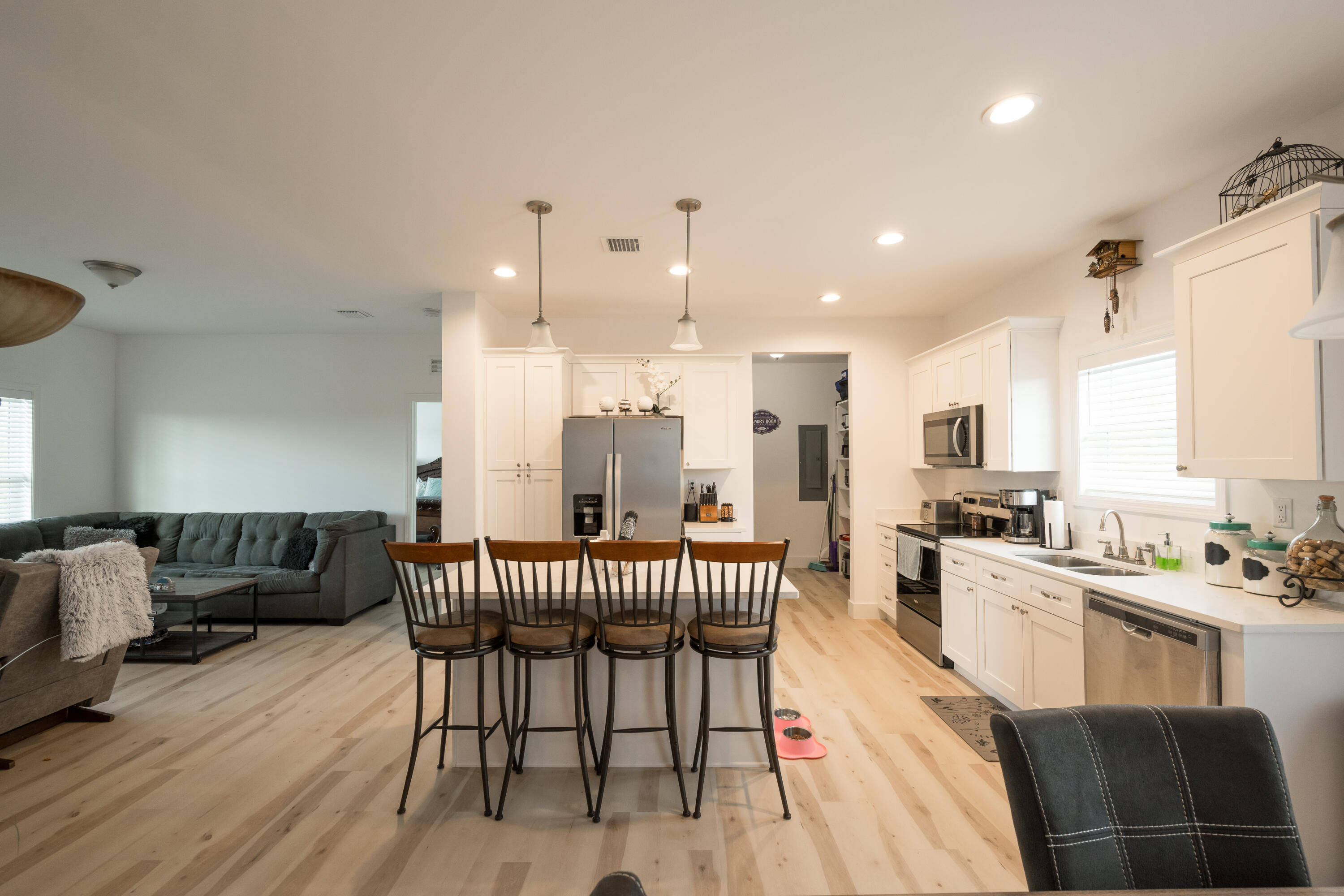 26868 Mariposa Road Property Photo 8