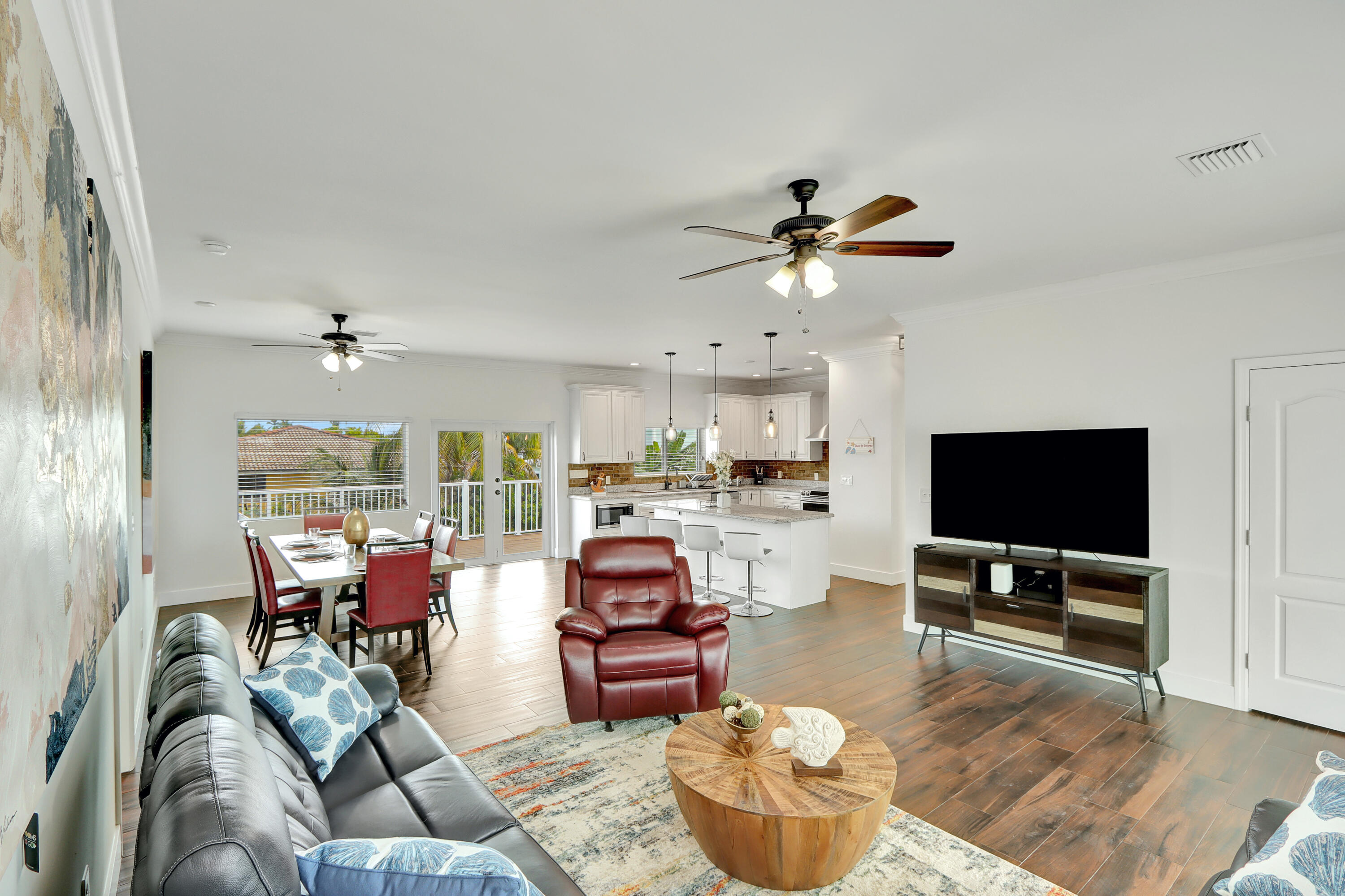 526 Avenida Primiceria Property Photo 14