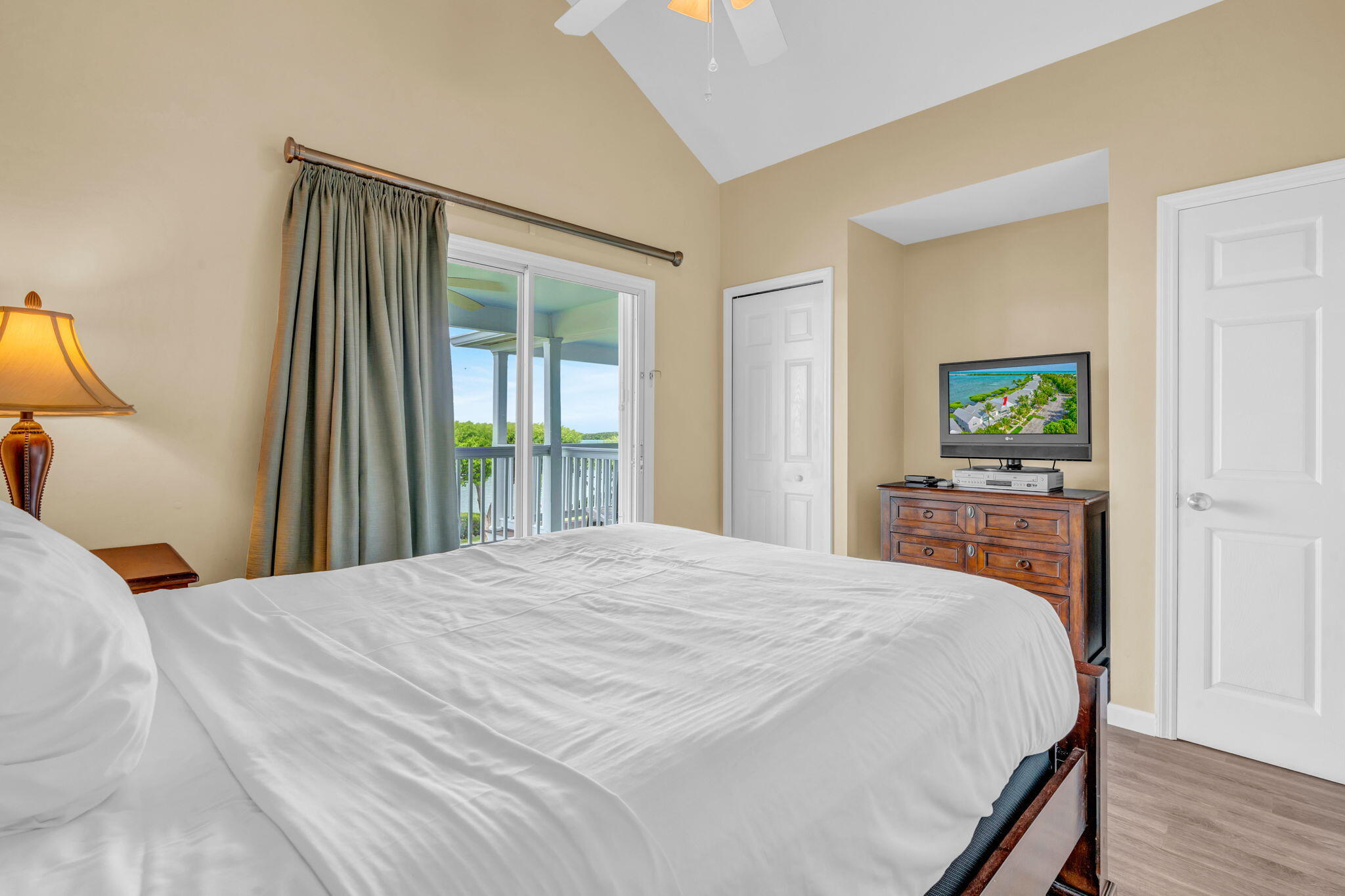 5070 Sunset Village Drive, C-103 Property Photo 17
