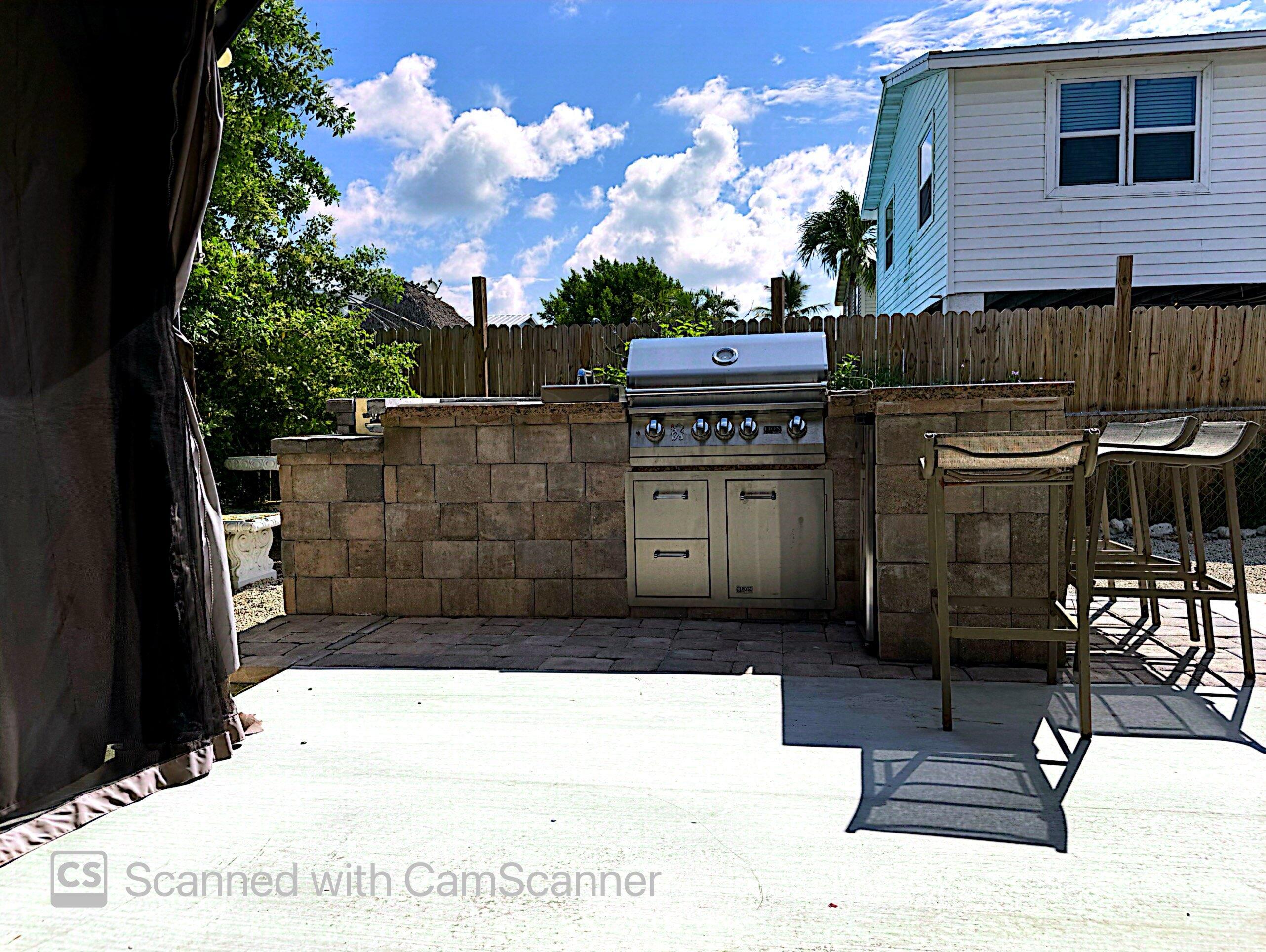 31147 Avenue H Property Photo 2