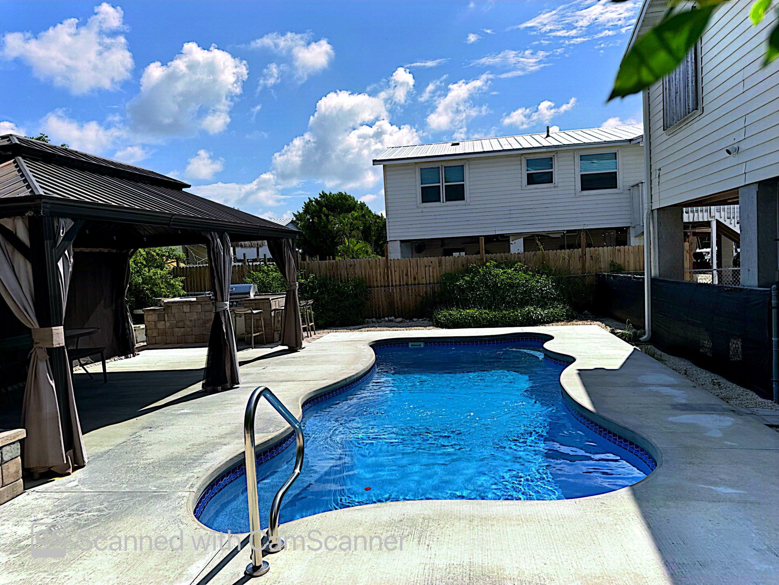 31147 Avenue H Property Photo 4