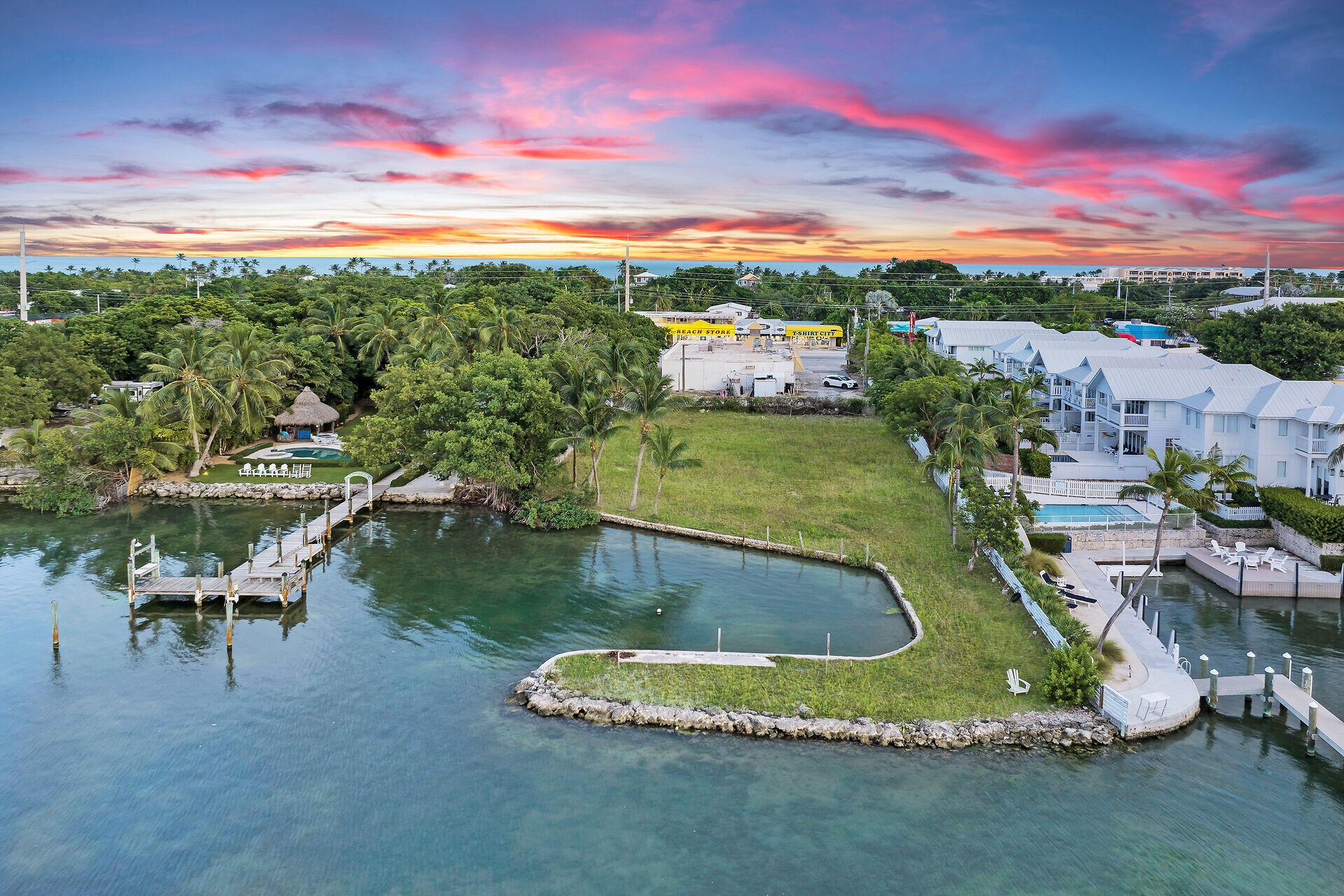 81910 & 81908 Overseas Highway Property Photo 4