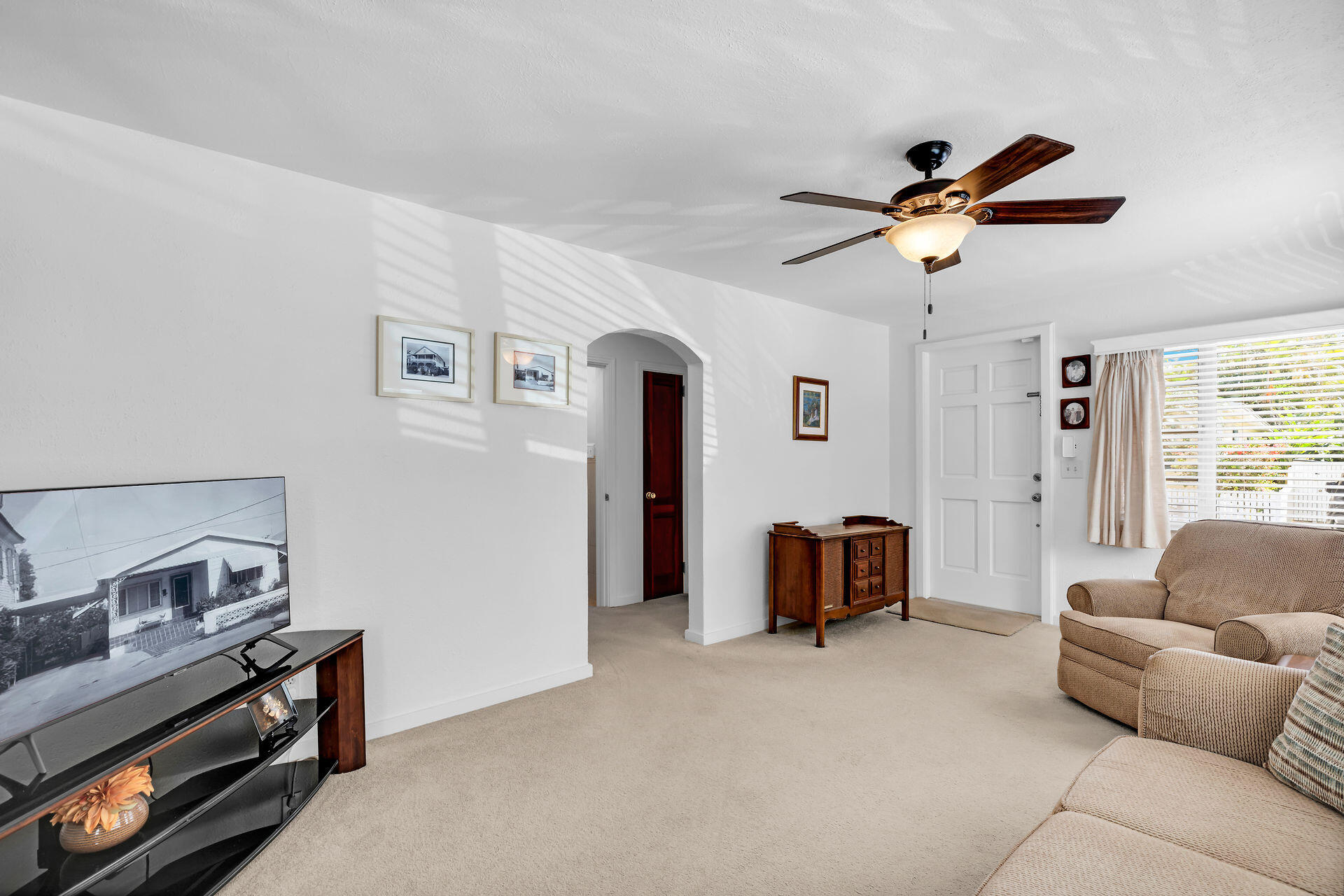 2 Aronovitz Lane Property Photo 22