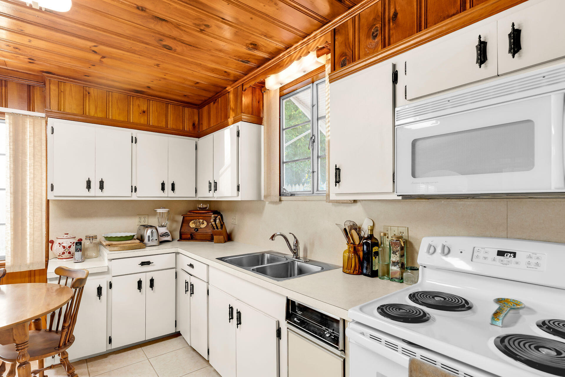 2 Aronovitz Lane Property Photo 25