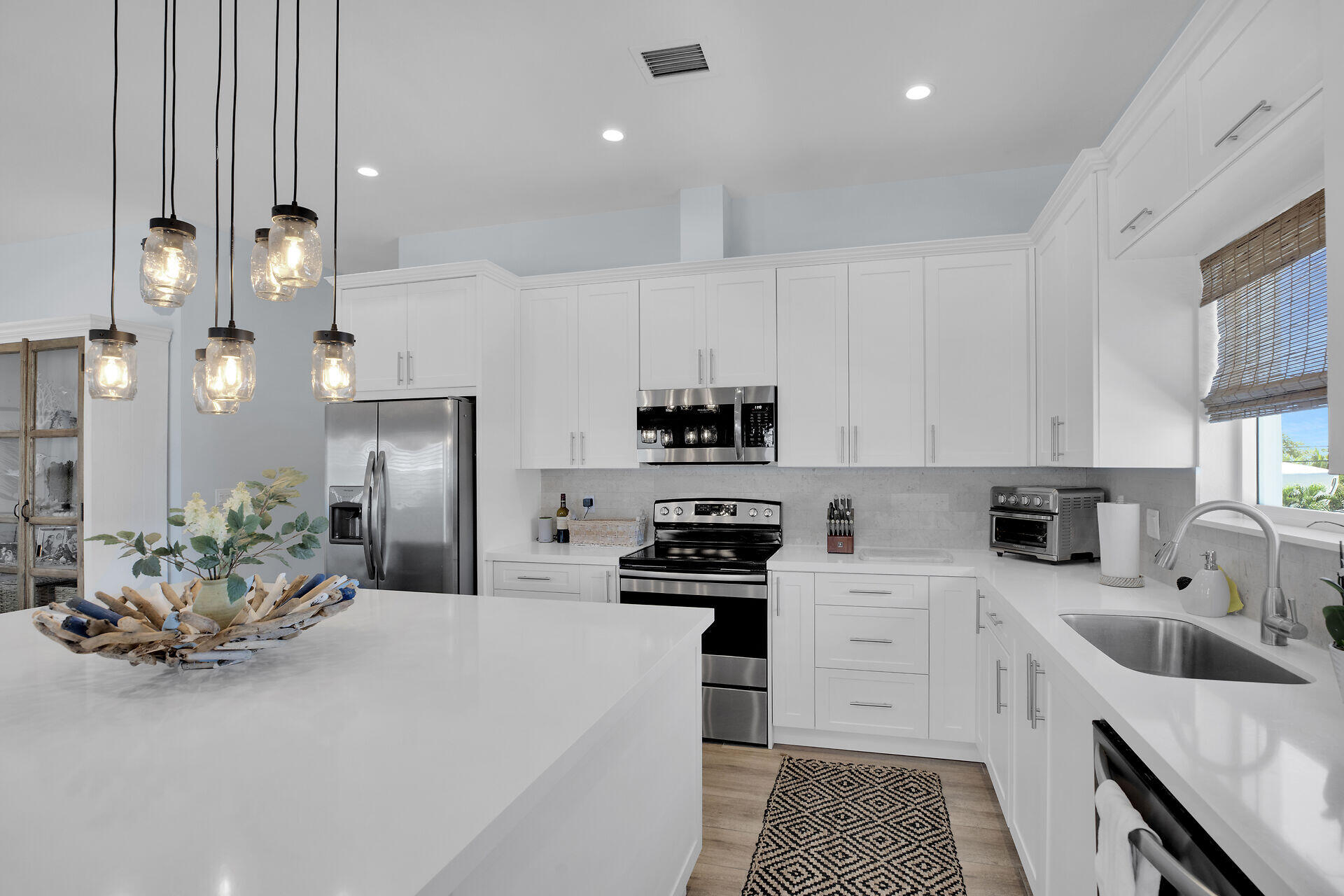 162 Marina Avenue Property Photo 11