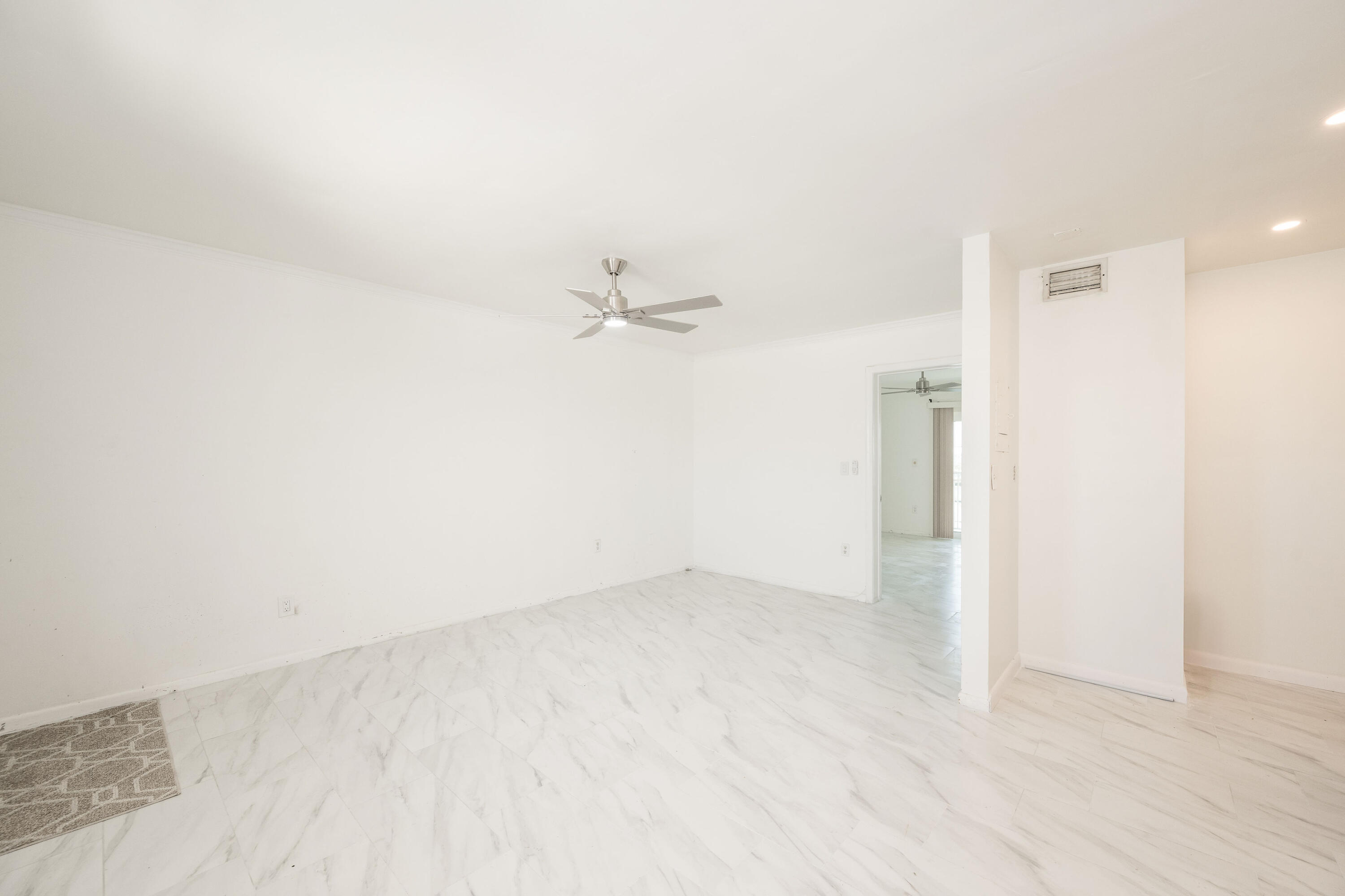 201 Coppitt Road, 205a Property Photo 9
