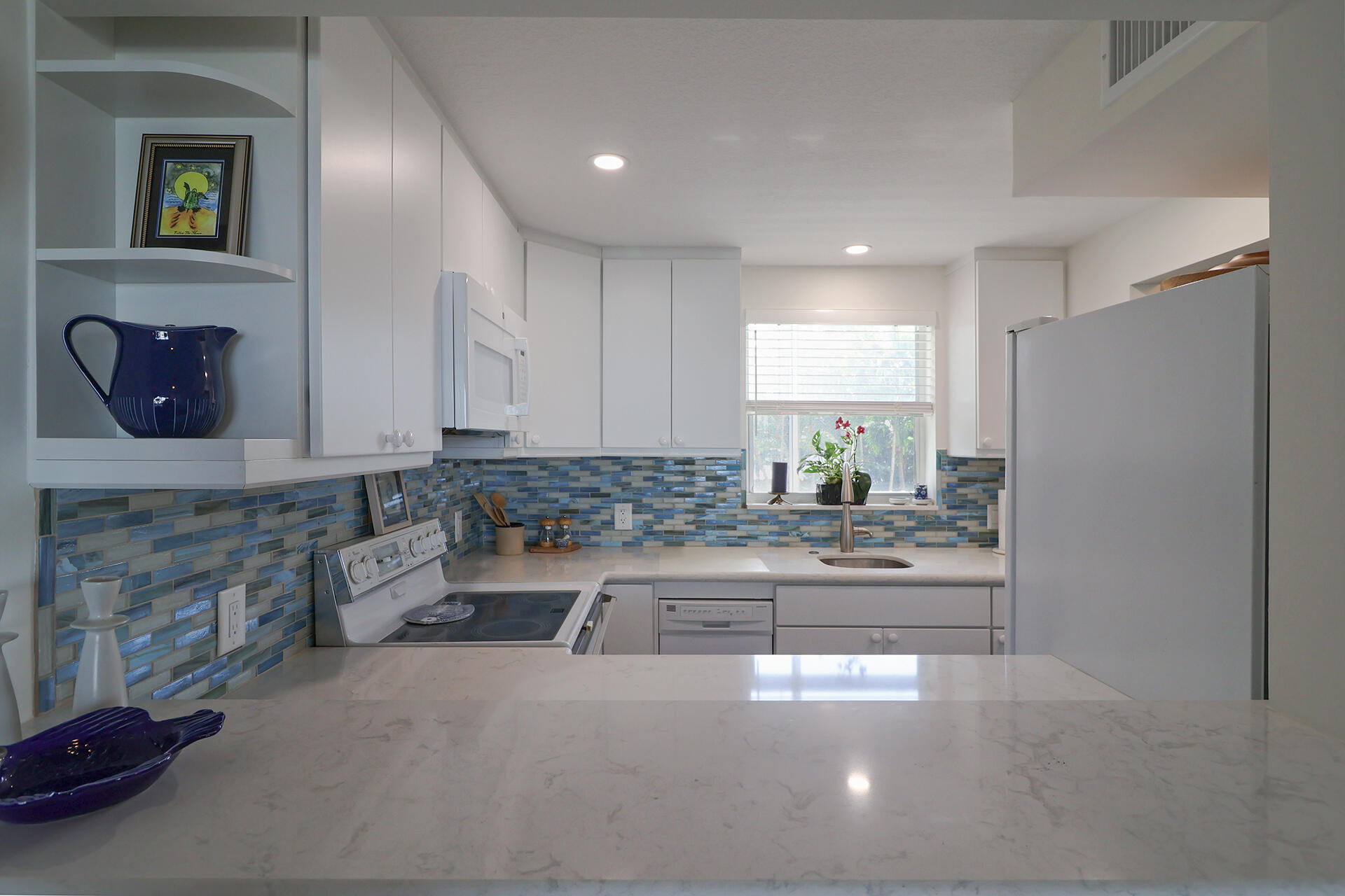 200 Harborview Drive, 108 Property Photo 8