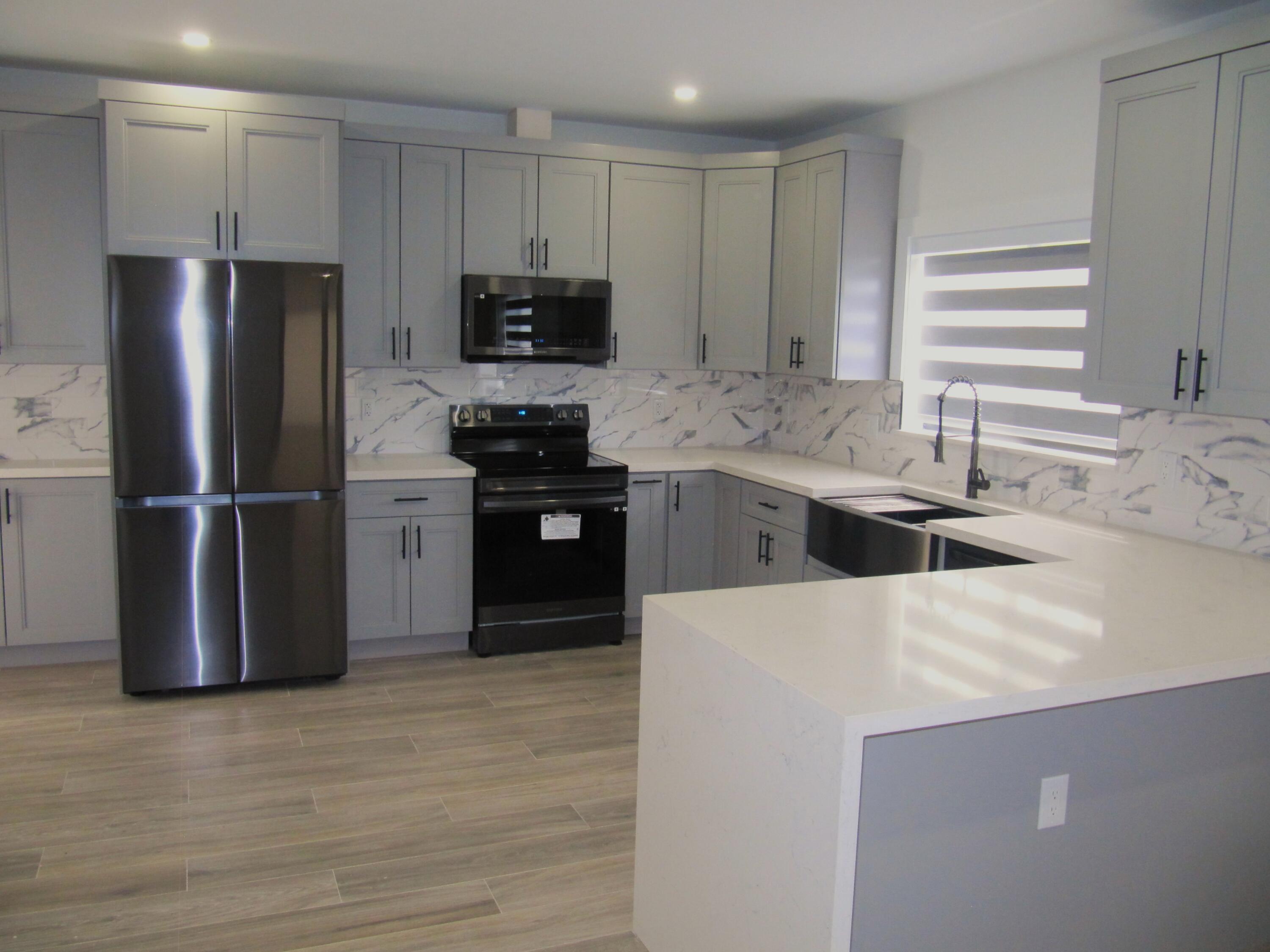 16 Tina Place Property Photo 6