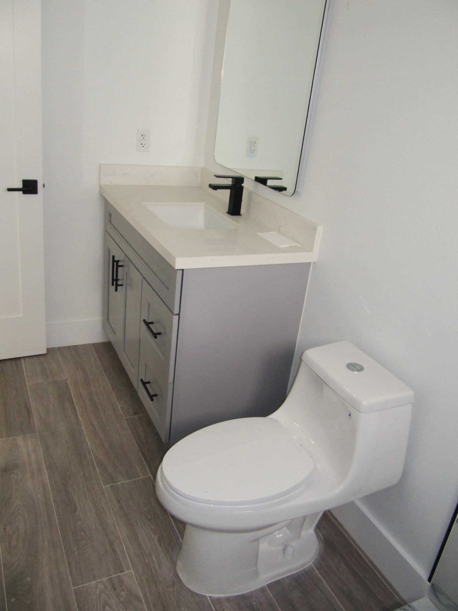 16 Tina Place Property Photo 14