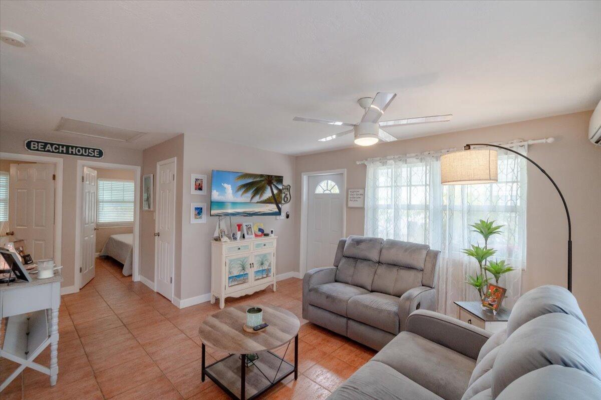 1464 Havelka Lane Property Photo 8