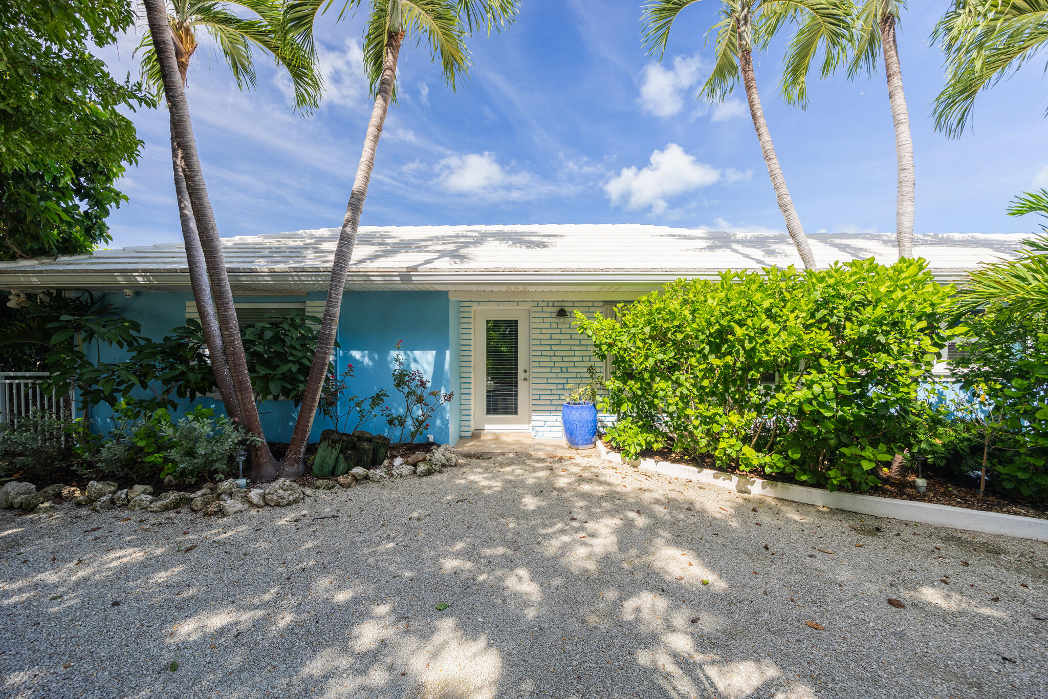 2751 Yellowtail Drive Property Photo 4