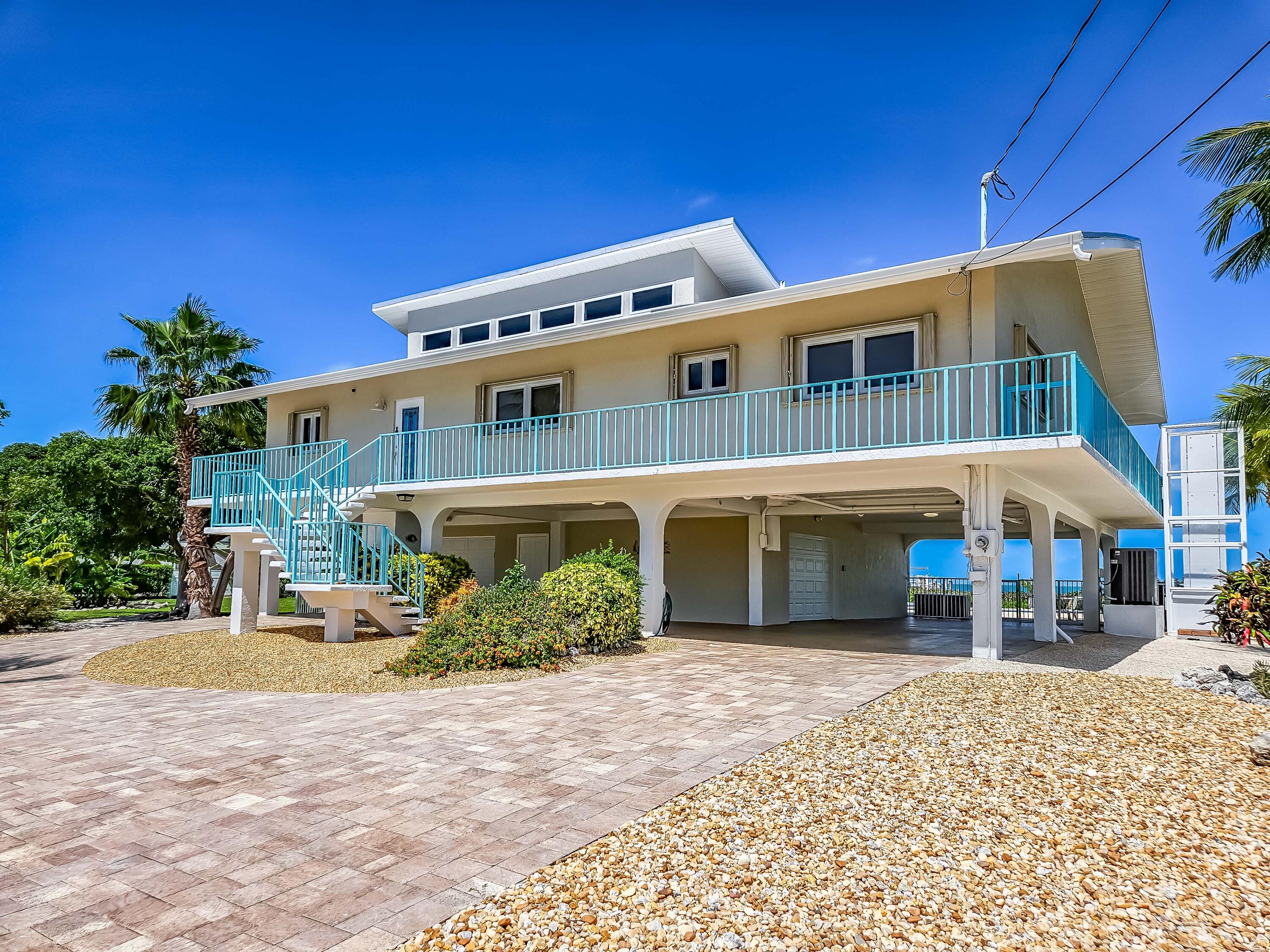 359 Stirrup Key Boulevard Property Photo 3