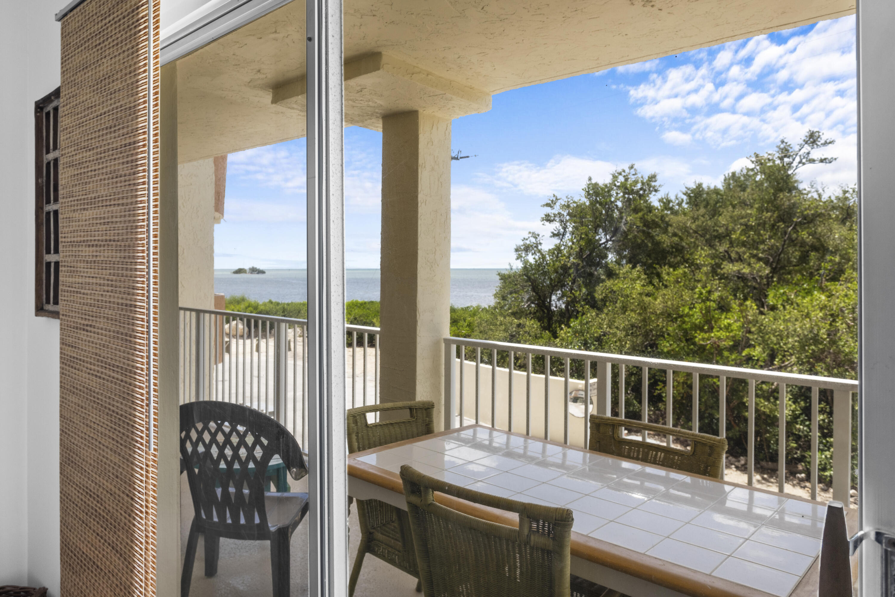 200 Wrenn Street, 206 Property Photo 20