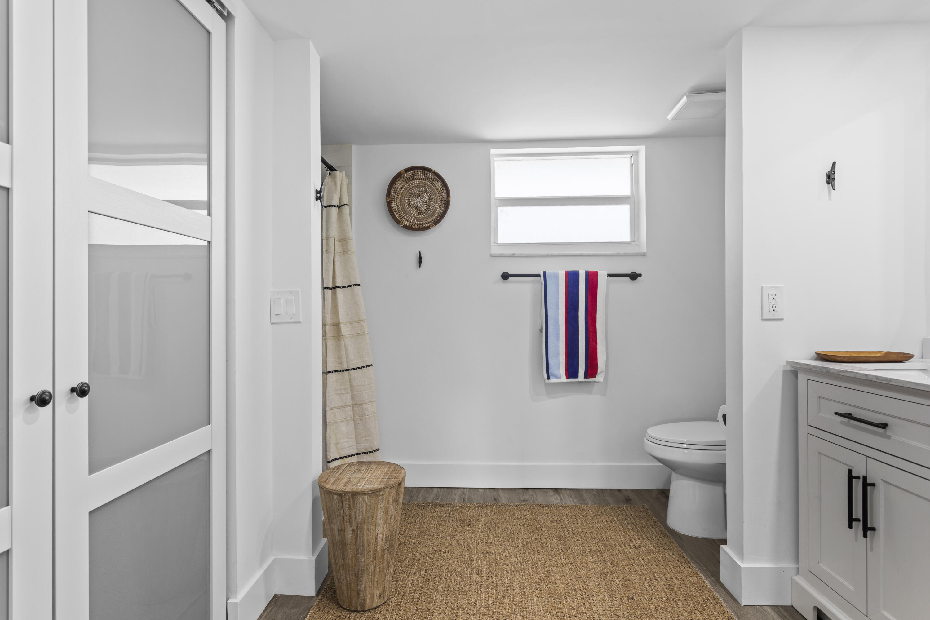 200 Wrenn Street, 206 Property Photo 33