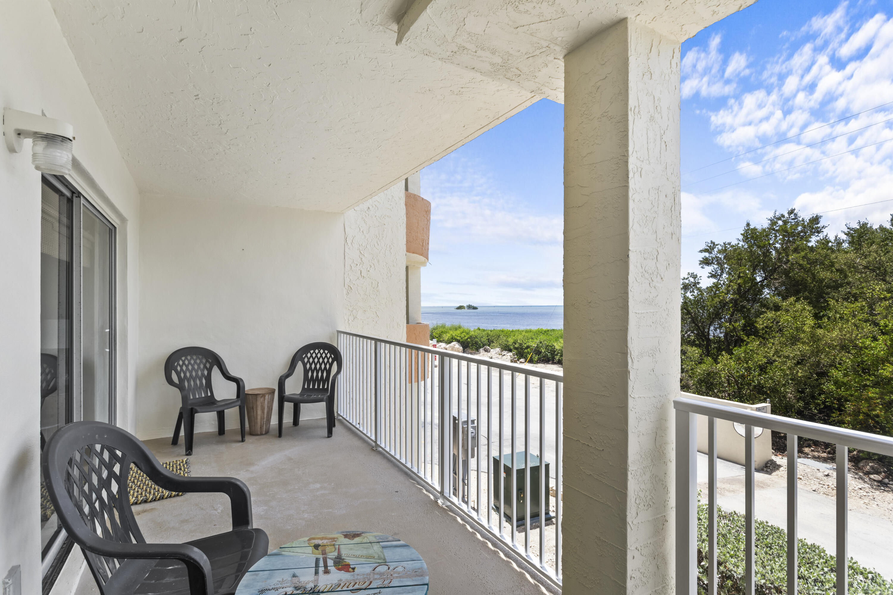 200 Wrenn Street, 206 Property Photo 35
