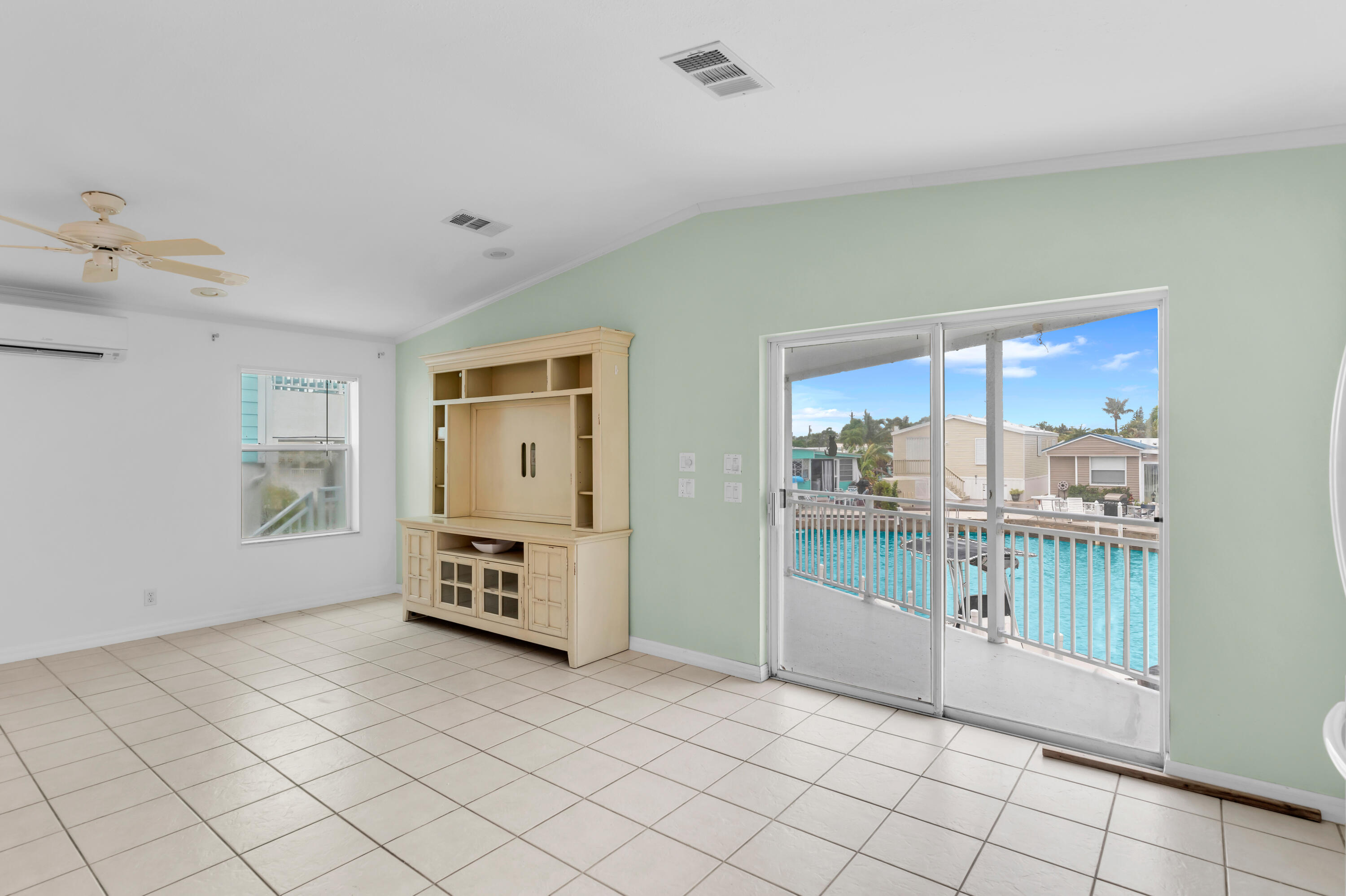 701 Spanish Main Drive, 444 Property Photo 12