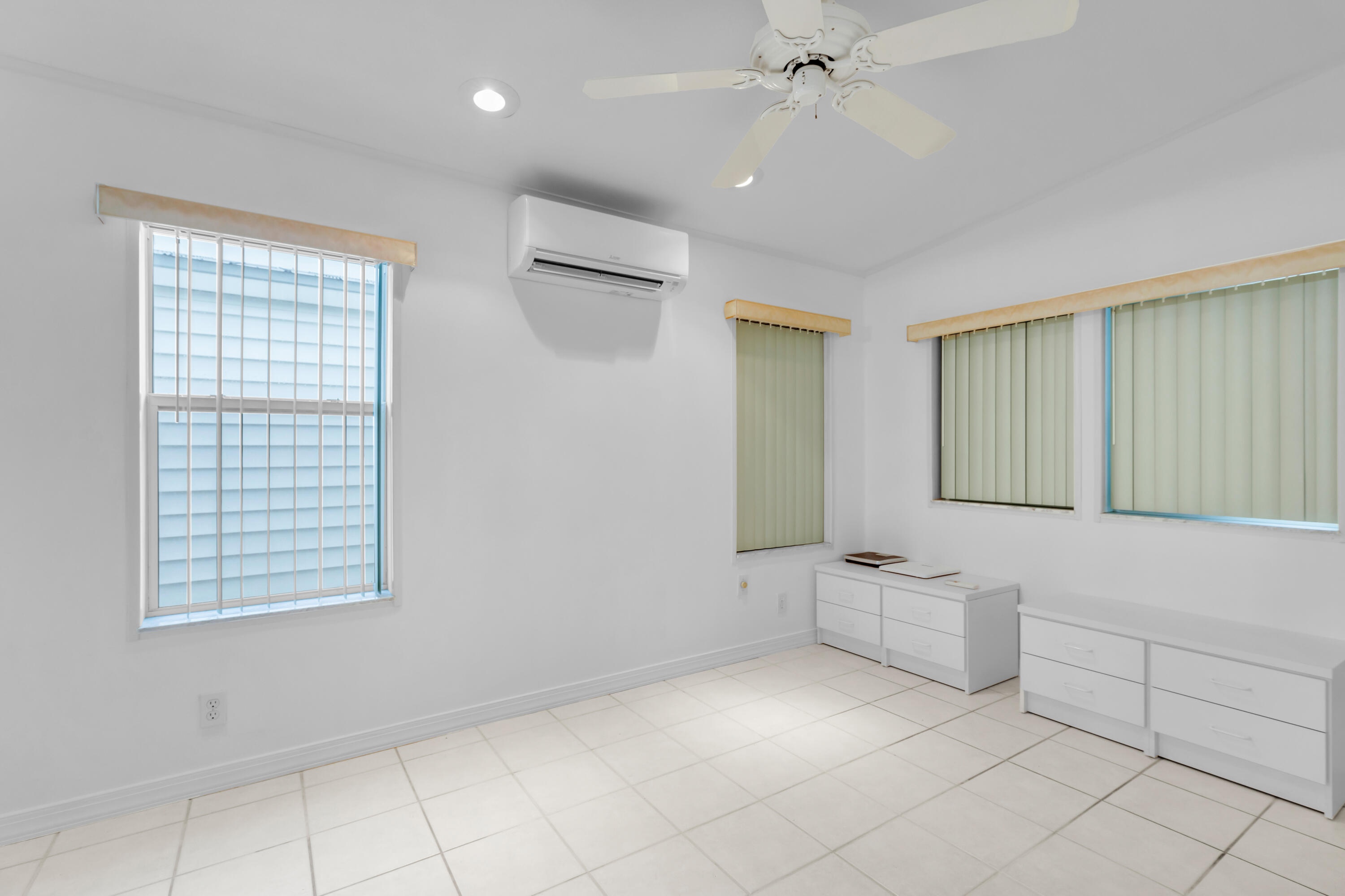 701 Spanish Main Drive, 444 Property Photo 22