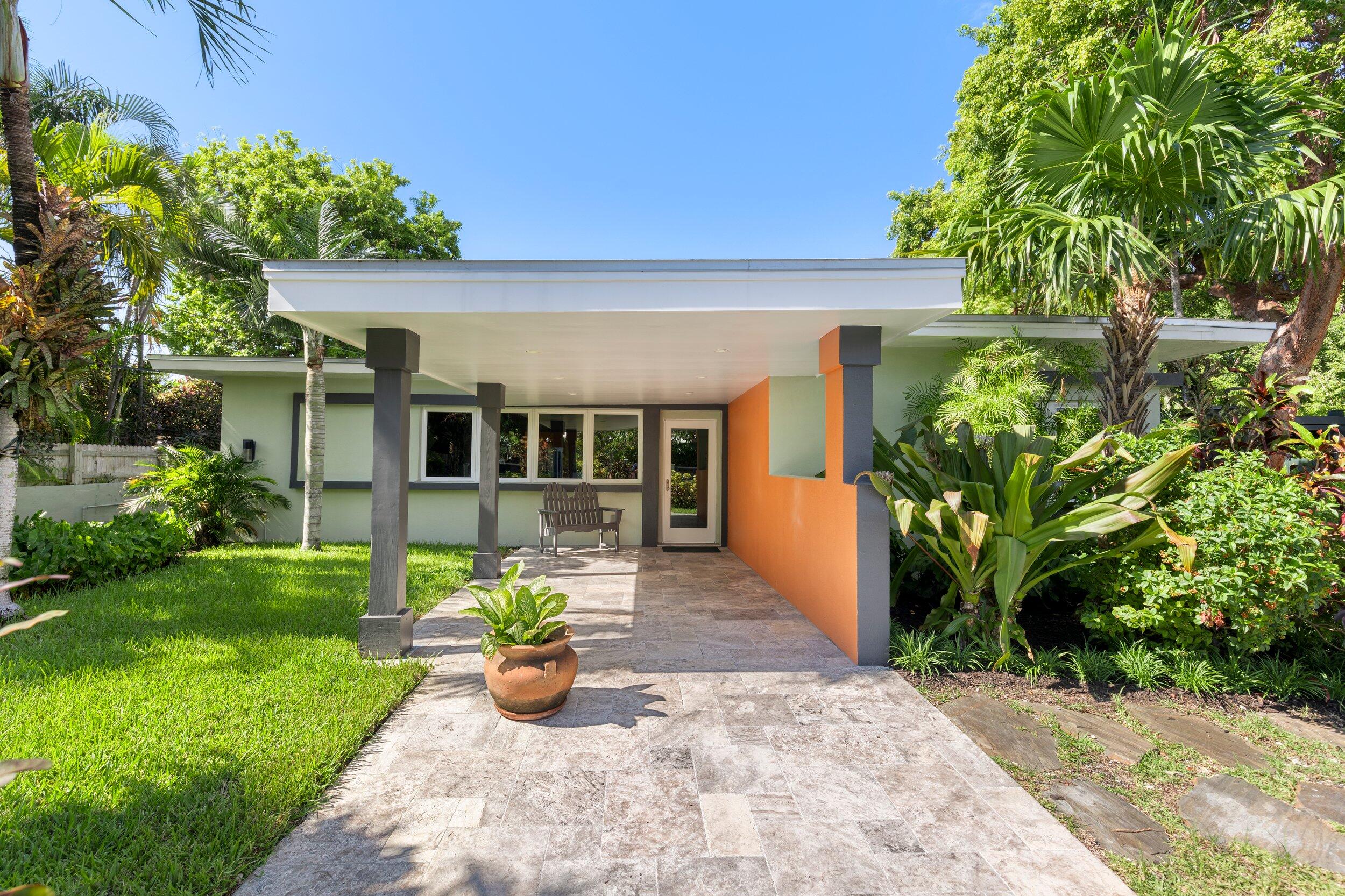 2711 Seidenberg Avenue Property Photo 1