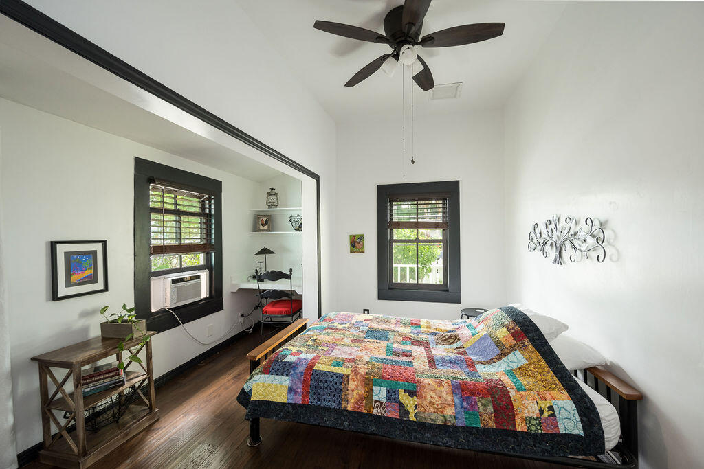 205 Julia Street Property Photo 19