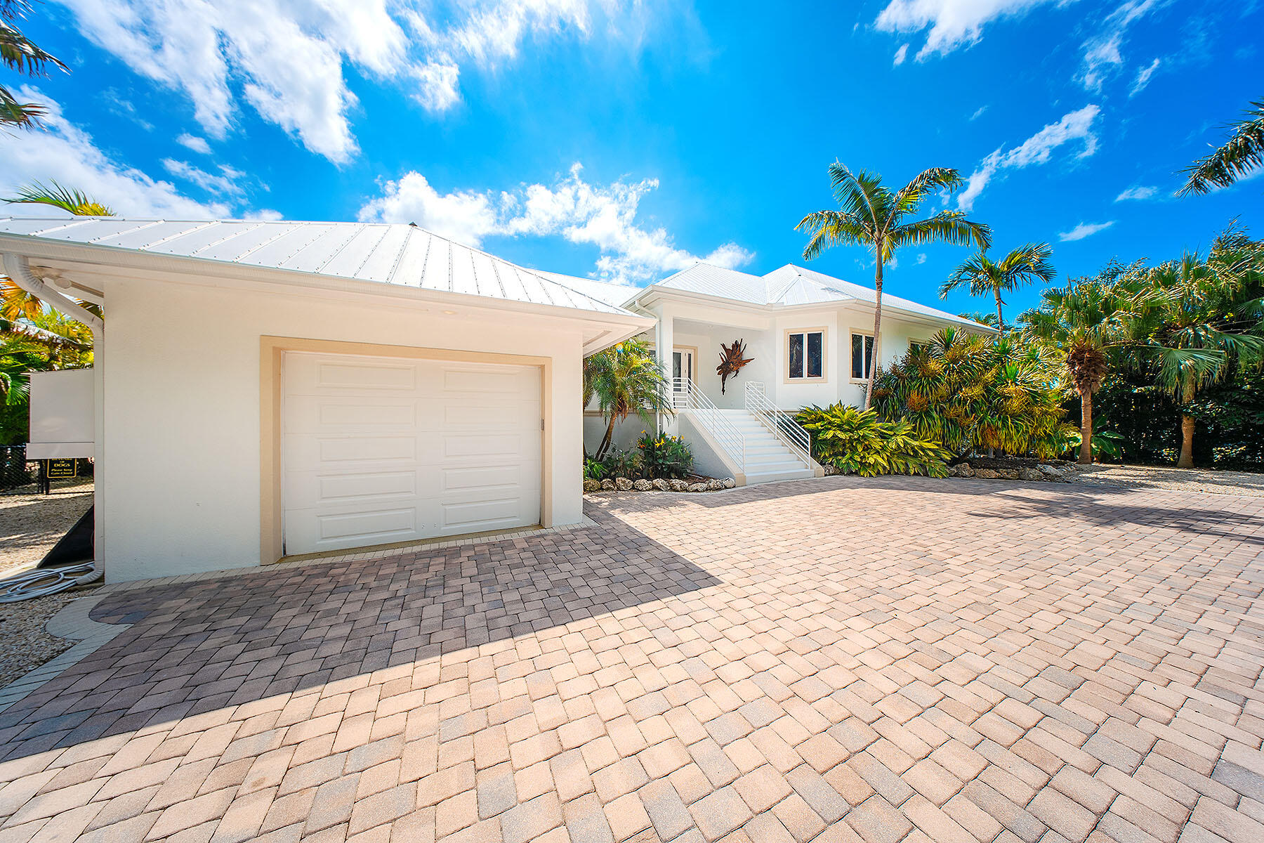 1151 Ocean Drive Property Photo 28