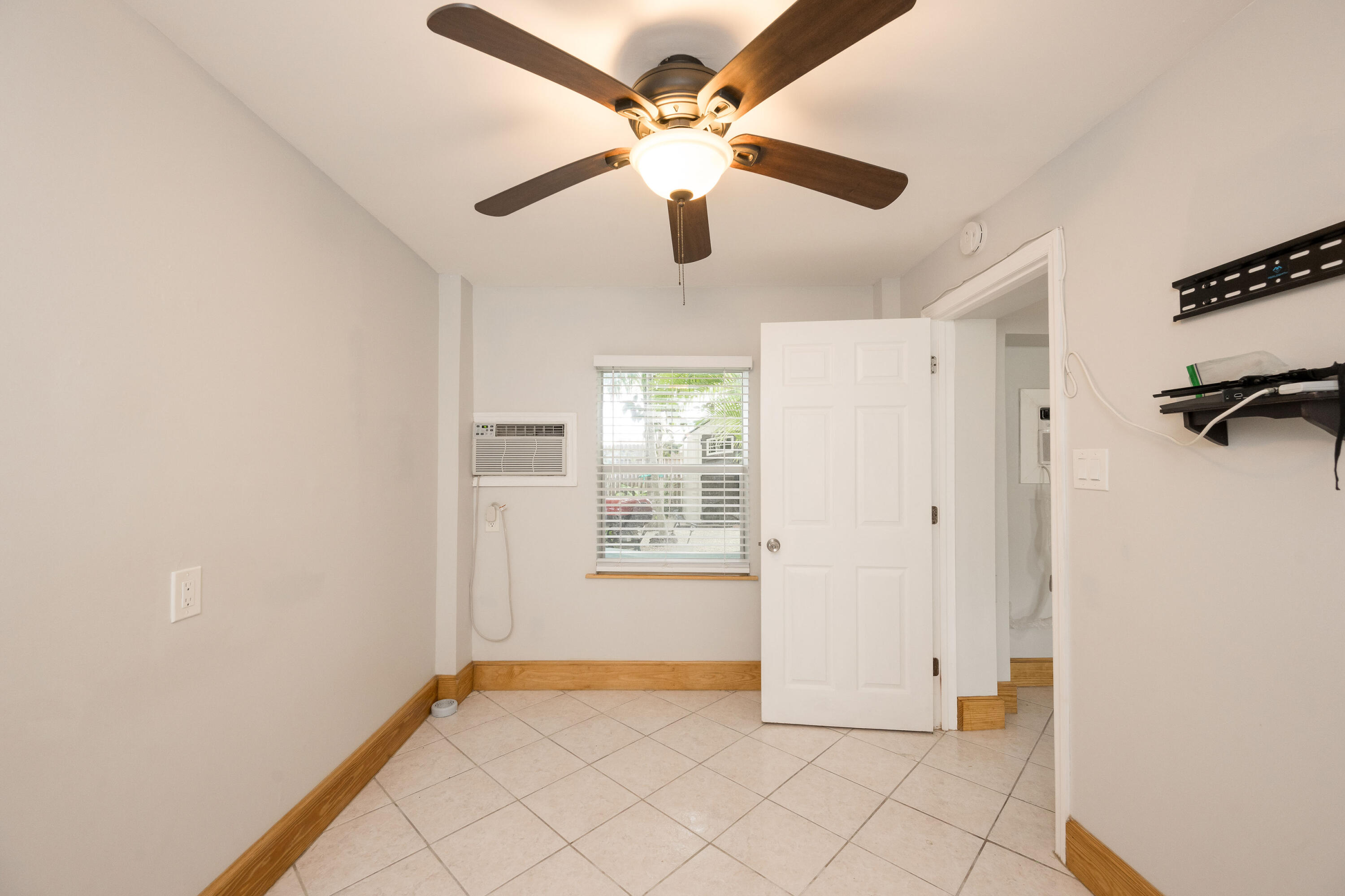 21161 Old State Road 4a Road Property Photo 24
