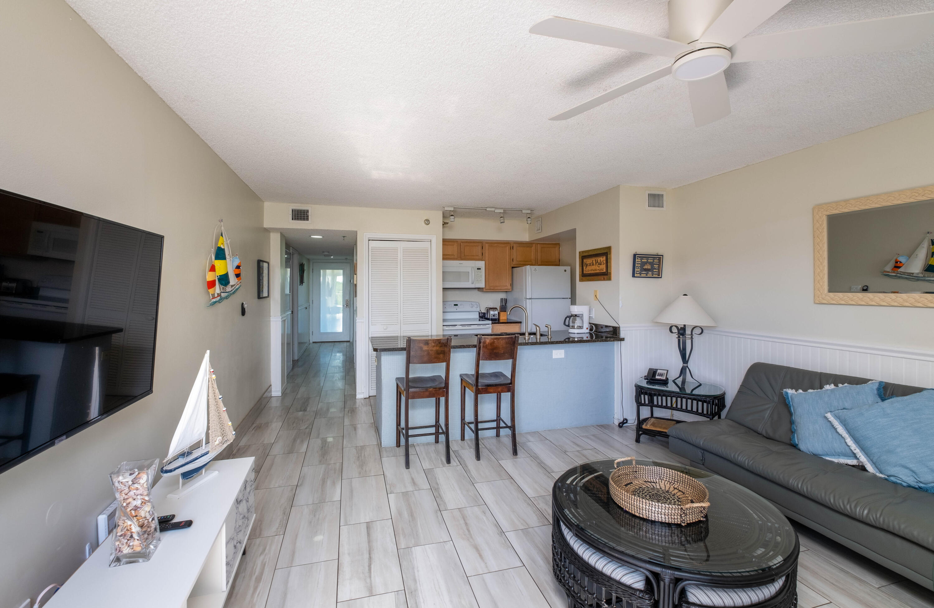 500 Burton Drive, 2207 Property Photo 11