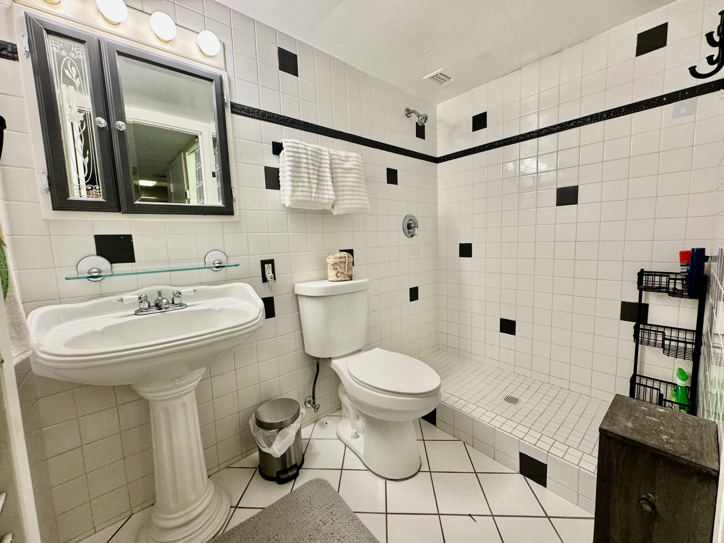 3312 Northside Drive, 405 Property Photo 11
